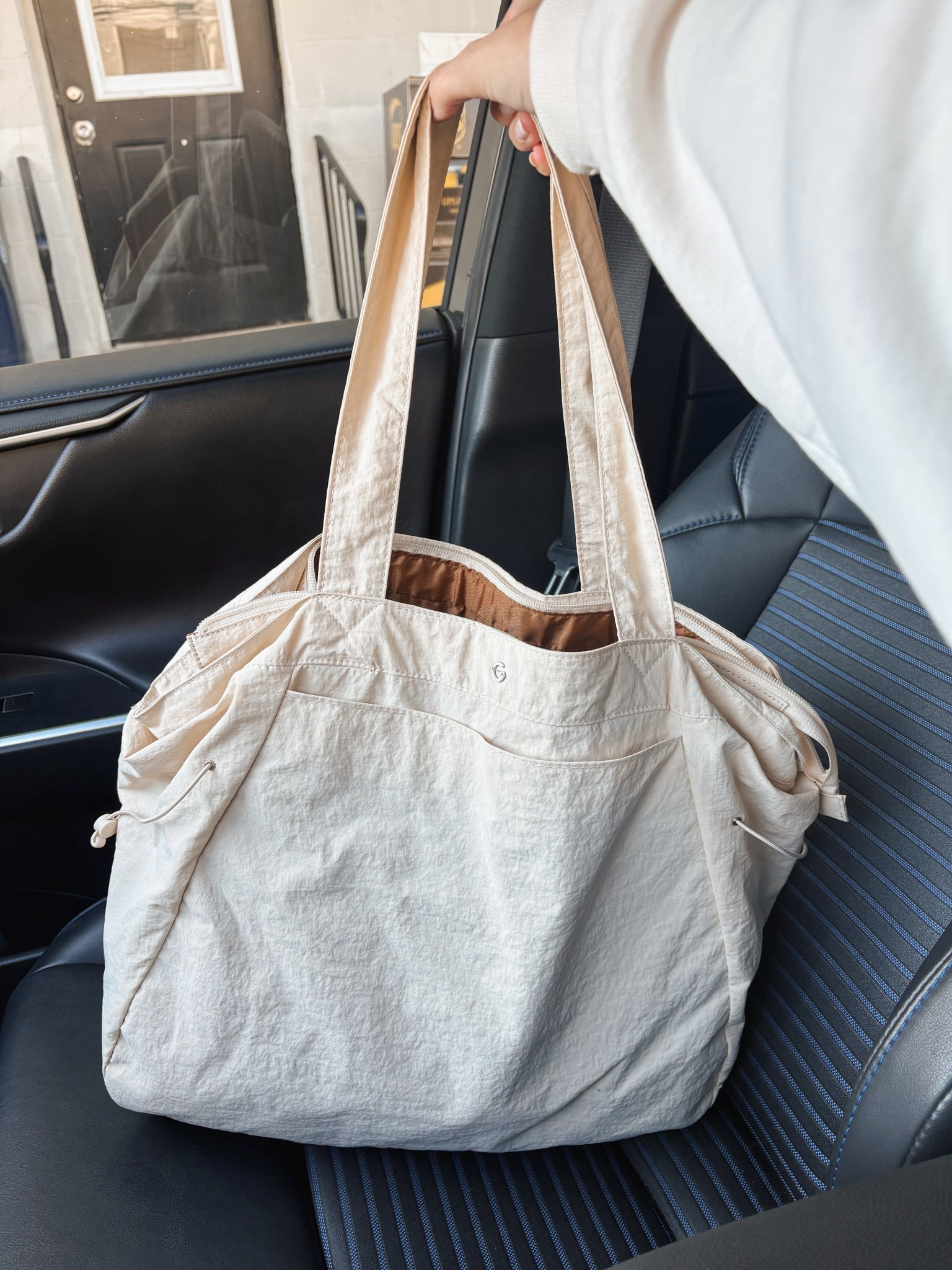 Perfect tote bag for the gym!!!

#LTKTravel #LTKfitnessgoals #LTKActive