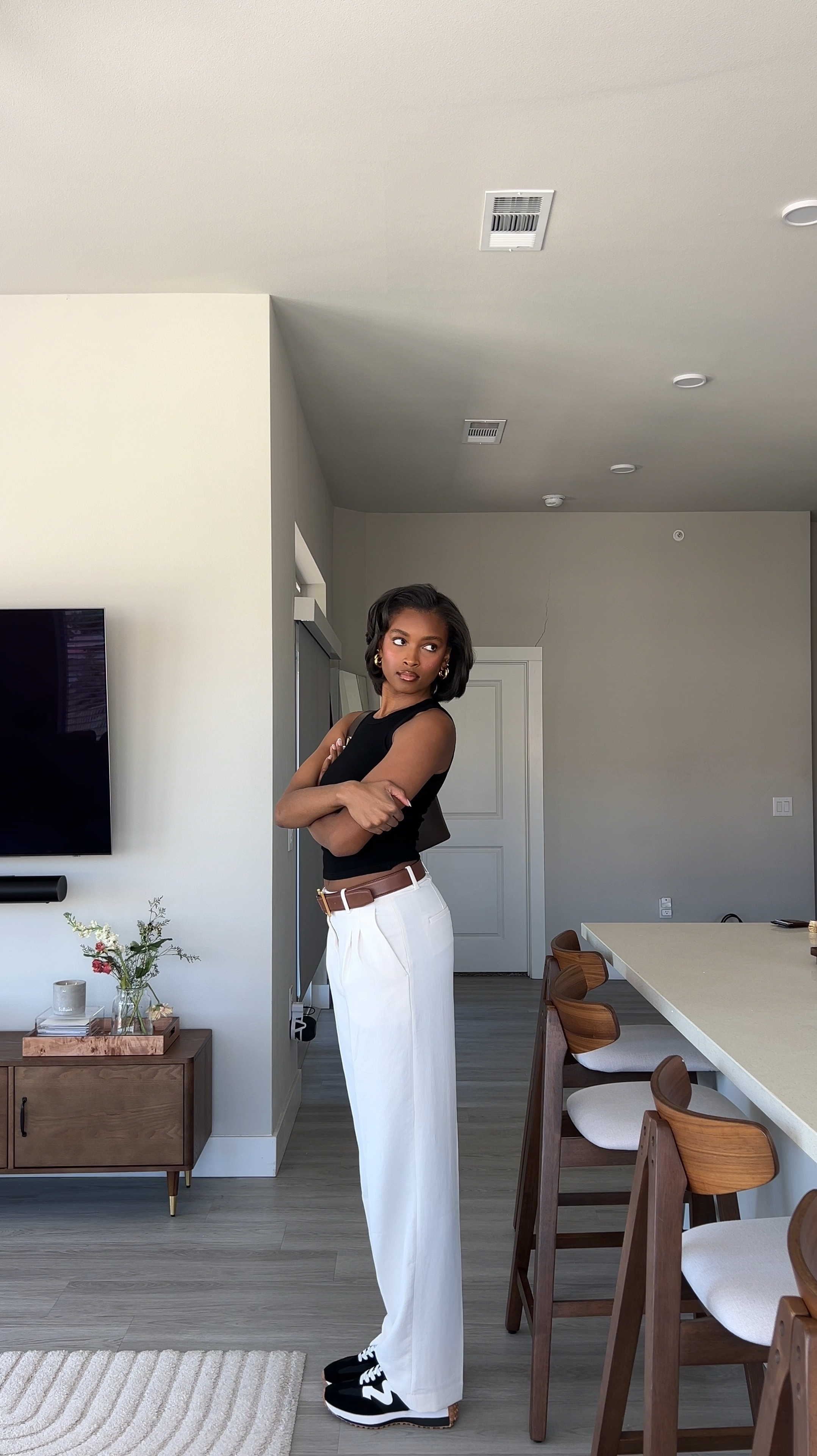 top: linked similar
pants: 6 tall
sneakers: TTS

#LTKstyletip #LTKVideo