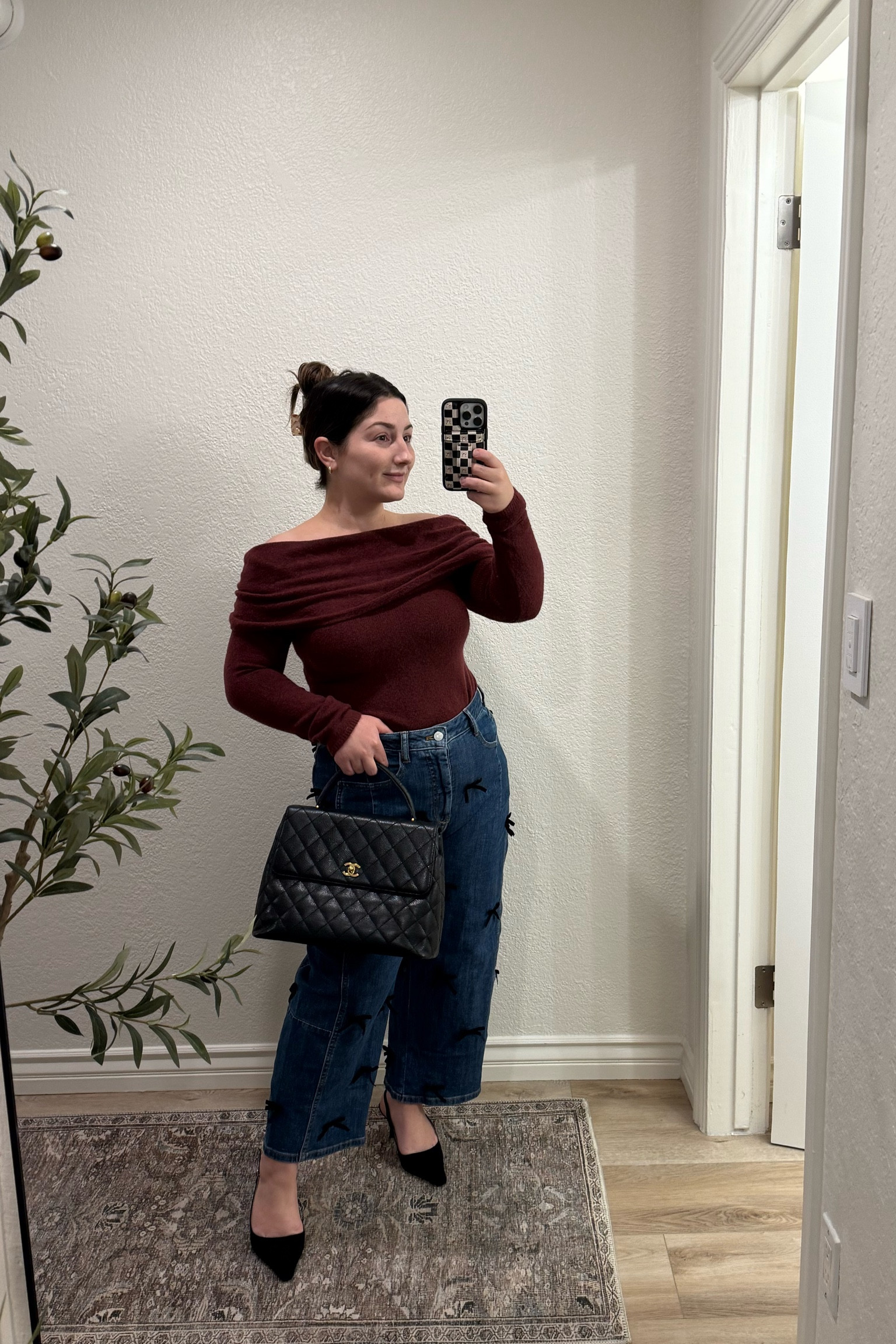 Jeans are 30% off code: shelli30 ends 11/24!!
Jeans size 29 petite (run slightly small- great if you have shorter torso)
Top: size small

Thanksgiving outfit

#LTKCyberWeek #LTKSaleAlert #LTKFindsUnder100