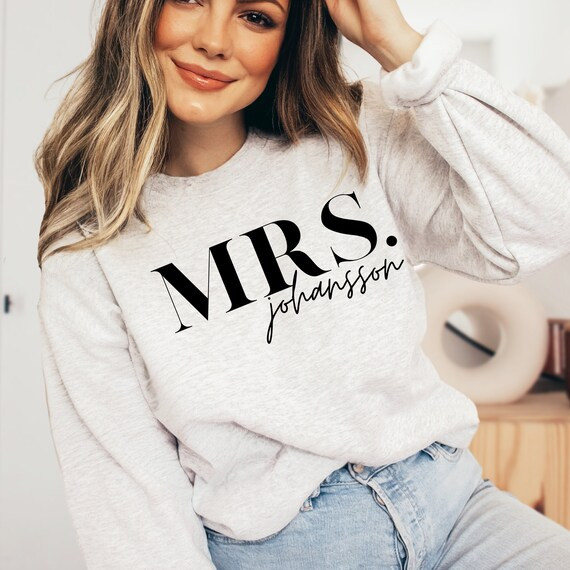 Bride Sweatshirt, Mrs. Sweatshirt, Personalized Sweatshirt, Bride Crewneck, Personalized Bride Sw... | Etsy (US)
