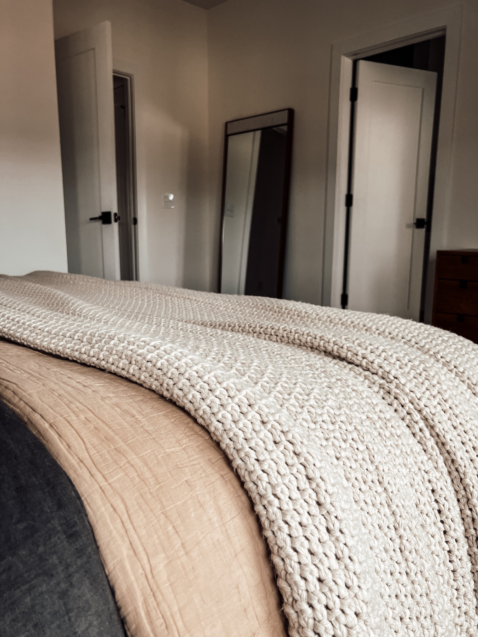 Floor Mirror + Bedding

#LTKhome #LTKfindsunder100 #LTKstyletip