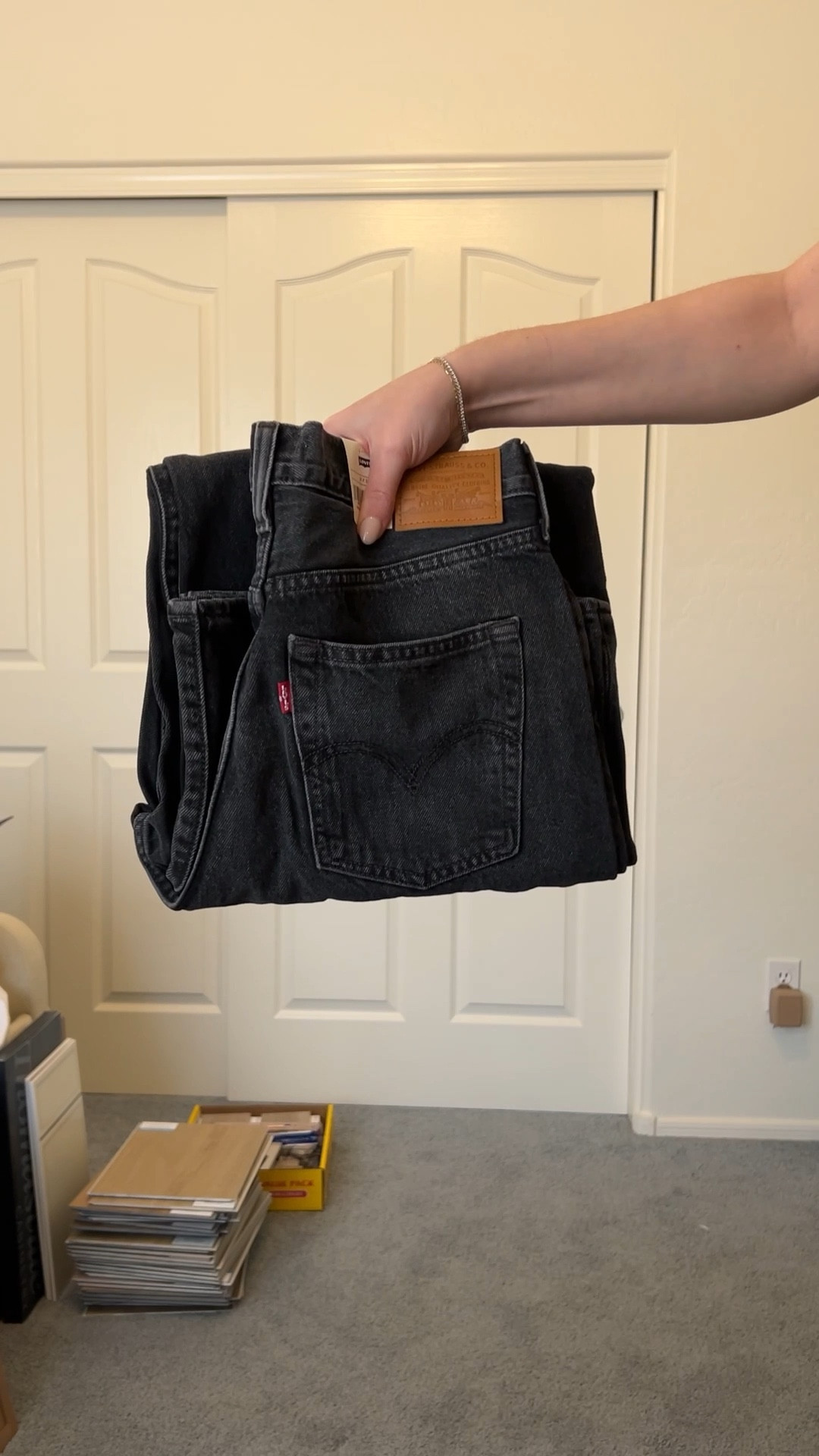 I’ve tried sooo many high waisted wide legs jeans and these are 100% the winner for me! For size reference I’m a TTS large 10/12 and I’m 5’7” and got a 31/30 

#LTKStyleTip #LTKMidsize