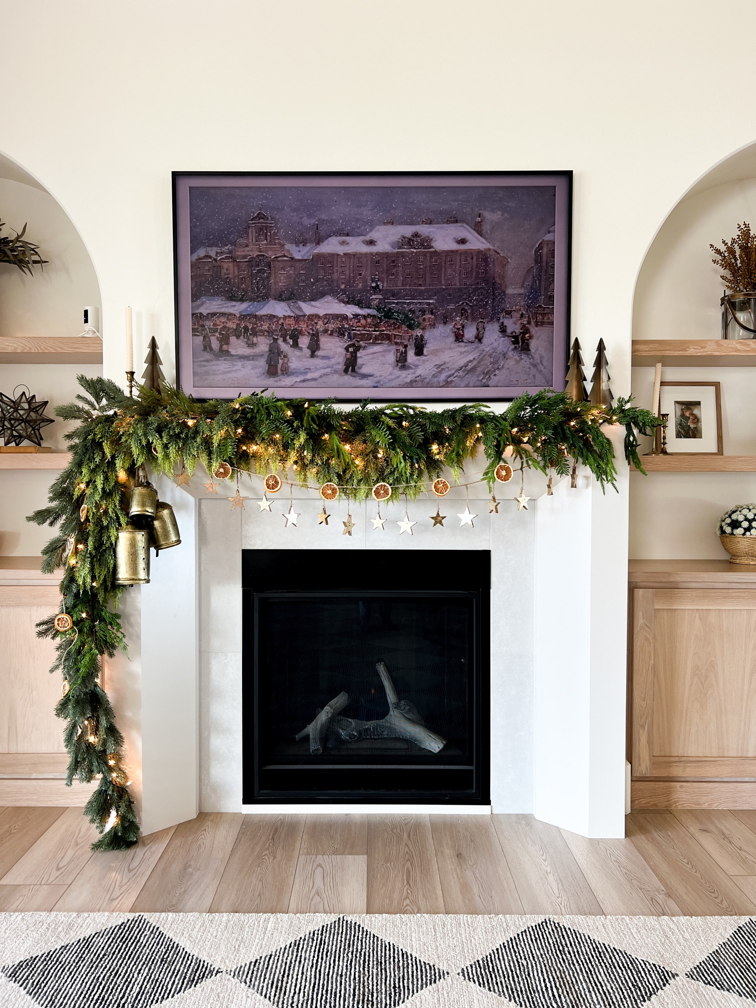 Christmas mantle inspo, gold jingle bells follow us on insta @idahomerealestate 

#LTKHoliday #LTKfindsunder100 #LTKhome