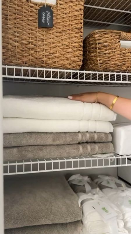 Linen Closet

#cljsquad #organicmodern #homedecortips #linencloset #organizationtips

#LTKHome #LTKVideo #LTKSaleAlert