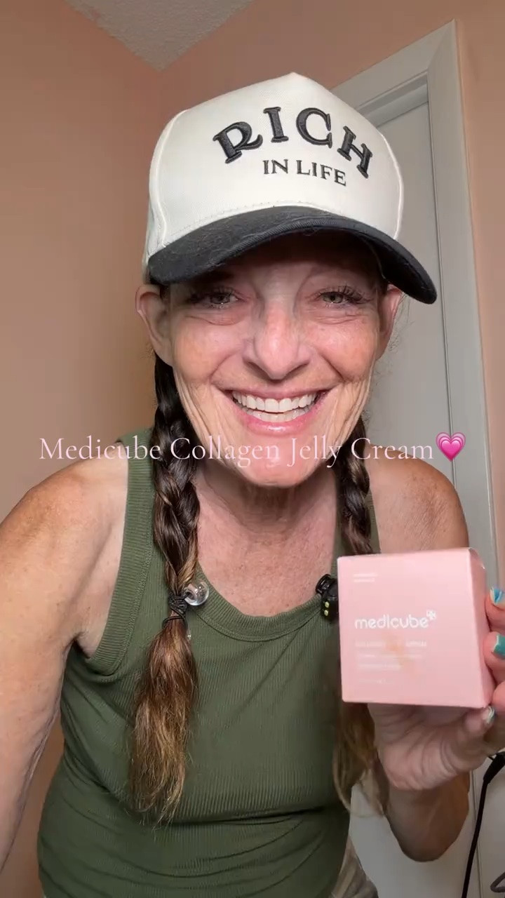 Medicube’s collagen cream with niacinimide is super refreshing & affordable!✨💗 #medicube

#LTKBeauty #LTKdayinmylife #LTKgrwm