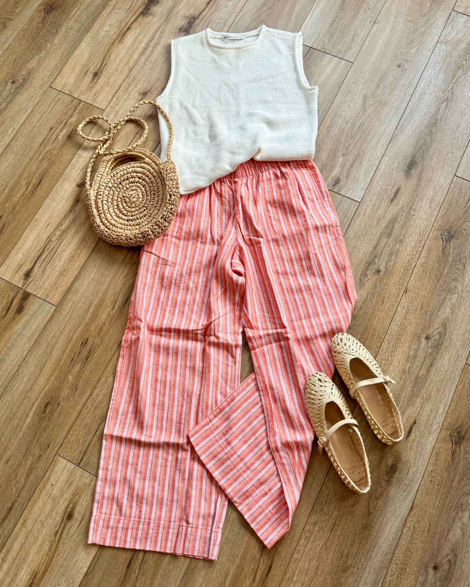 cutesy spring outfit featuring linen pants and a sleeveless sweater top 🌸

pants run a little big! top is tts



#LTKSpringSale #LTKootd #LTKSeasonal