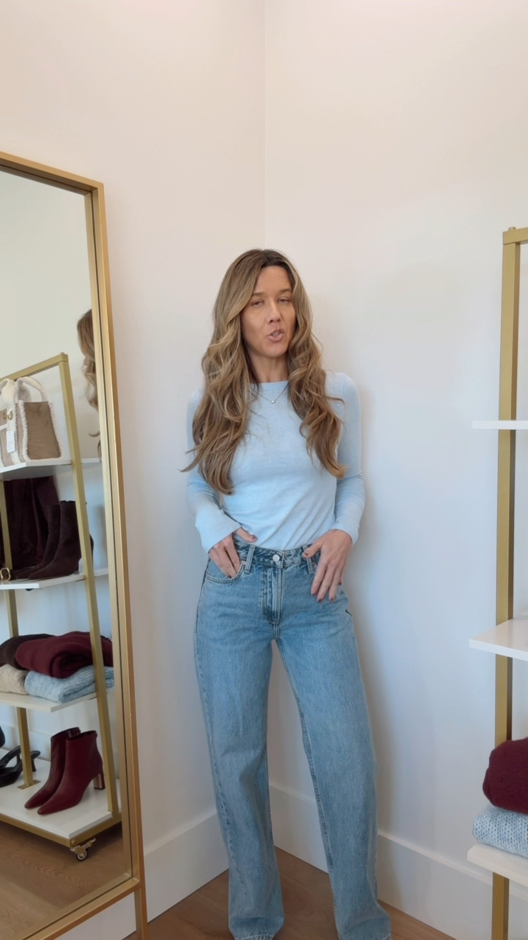 These are curve fit 25

#LTKOver40 #LTKstorytime #LTKSeasonal