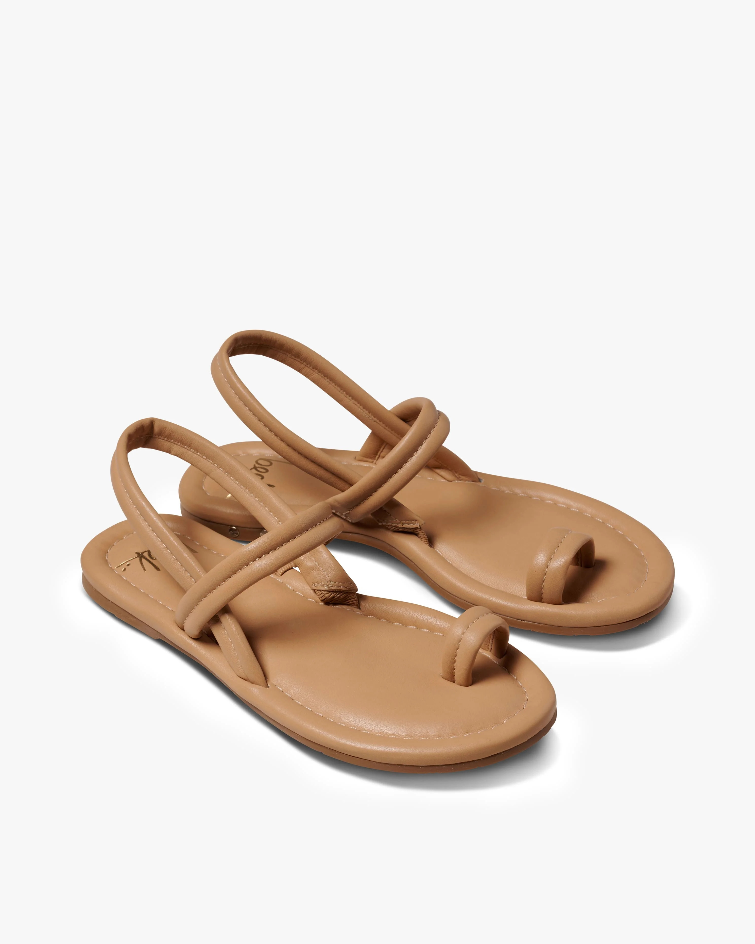 Pavo Leather Toe Ring Sandal - Beach | beek | beek