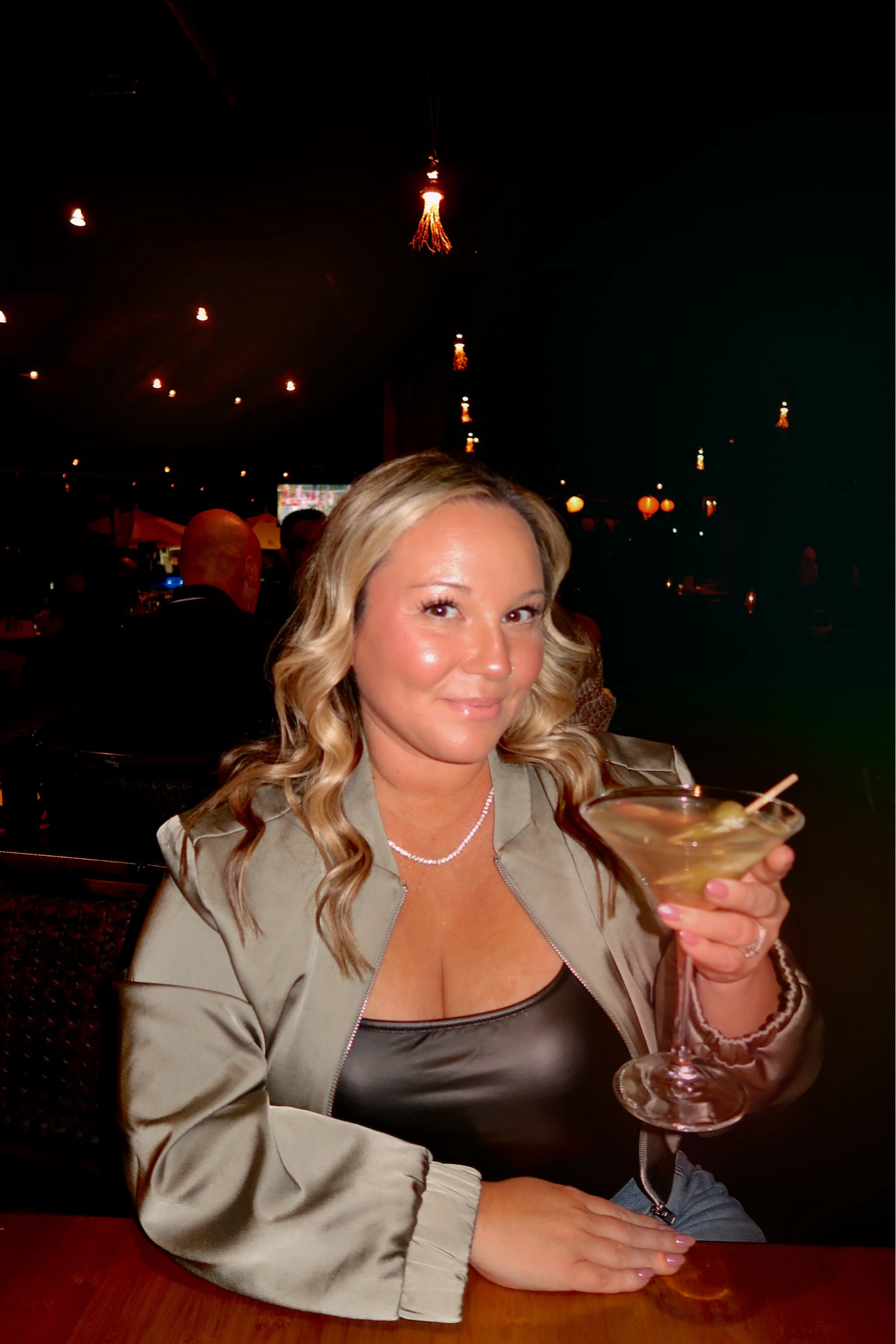 Fall midsize curvy outfit 
Date night outfit 
Bomber jacket size M/L use code SHELLI20 for discount site wide 


#LTKmidsize #LTKHoliday #LTKover40