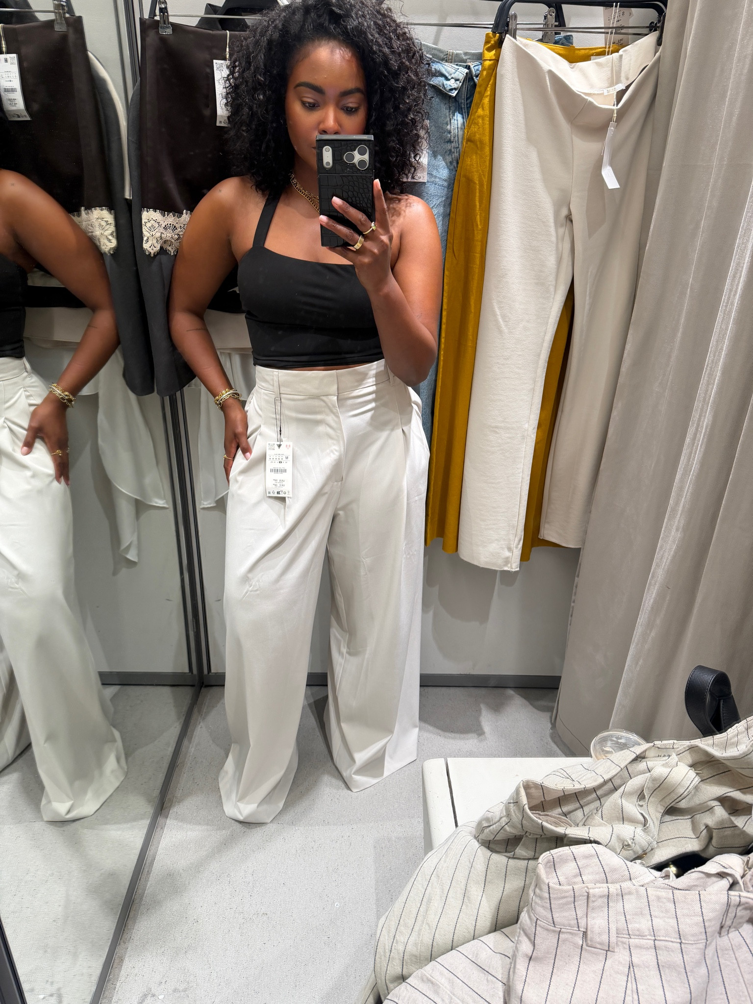 Zara pickups 
Size: Medium
