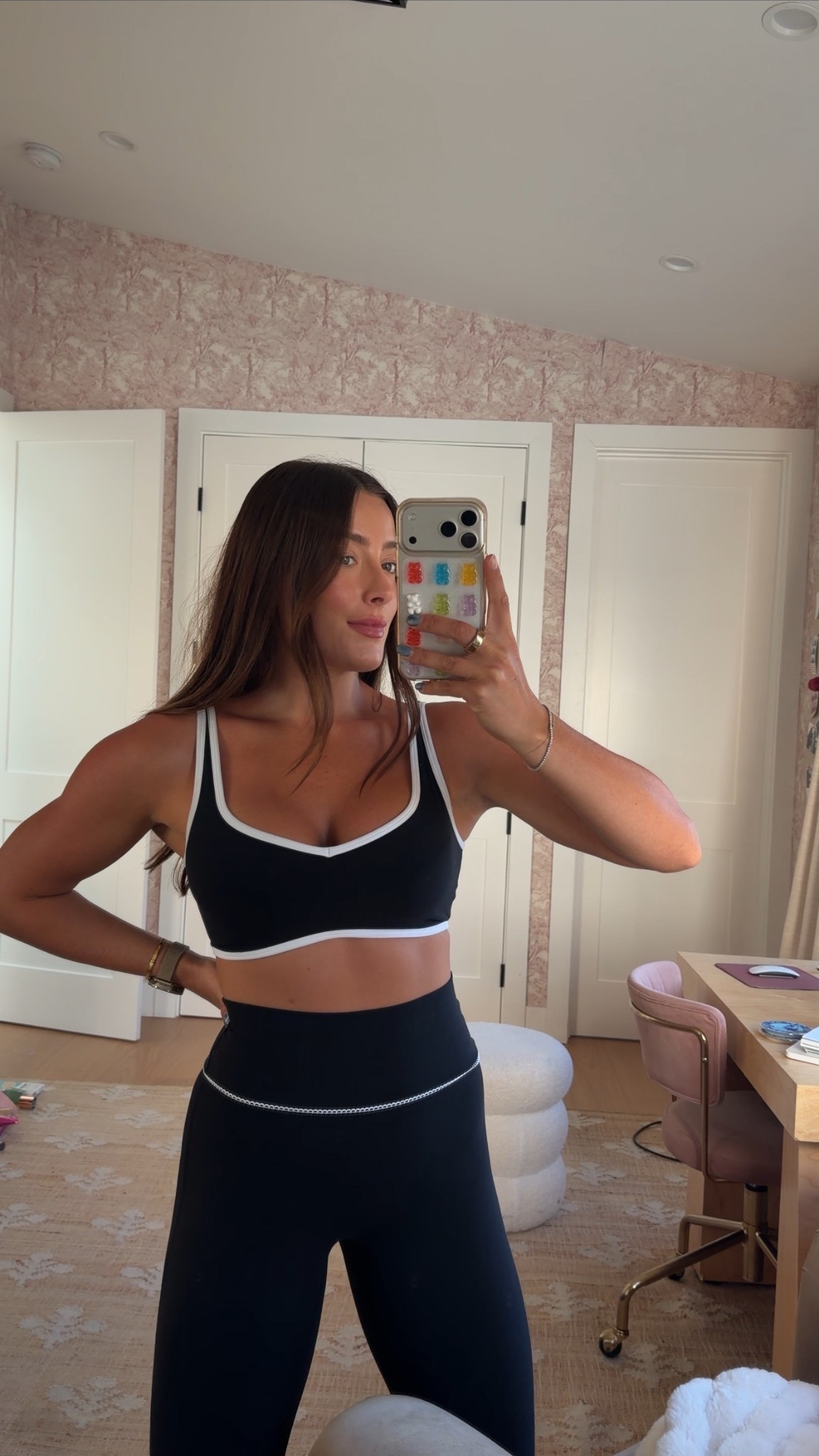 Obsessed with these new leggings from @abercrombie YPB - the fabric is so flattering and comfortable! #ad #abercrombiepartner