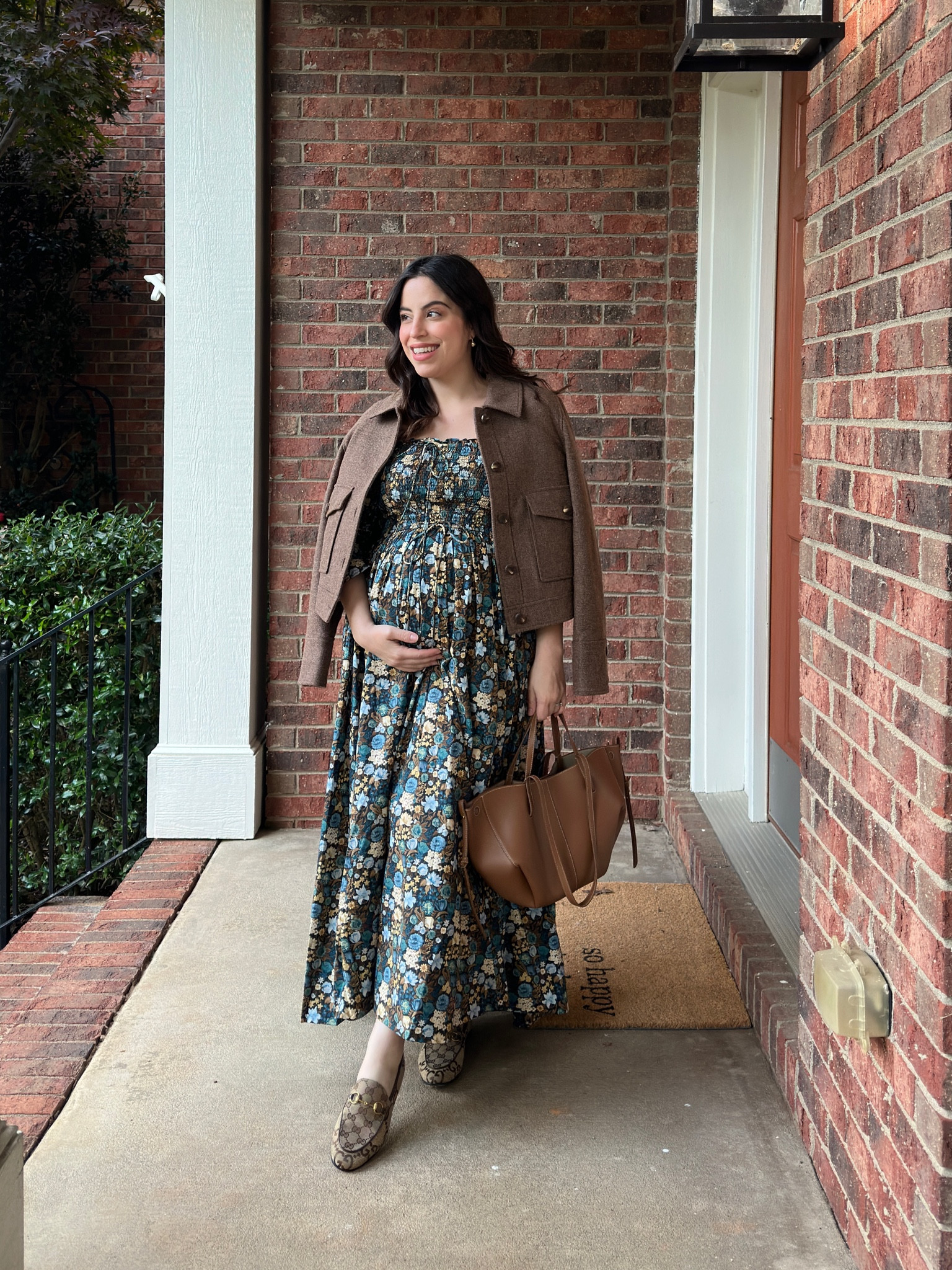 This floral dress is so good! Bump friendly and looks amazing with a fall jacket



#LTKSeasonal #LTKBump #LTKShoeCrush