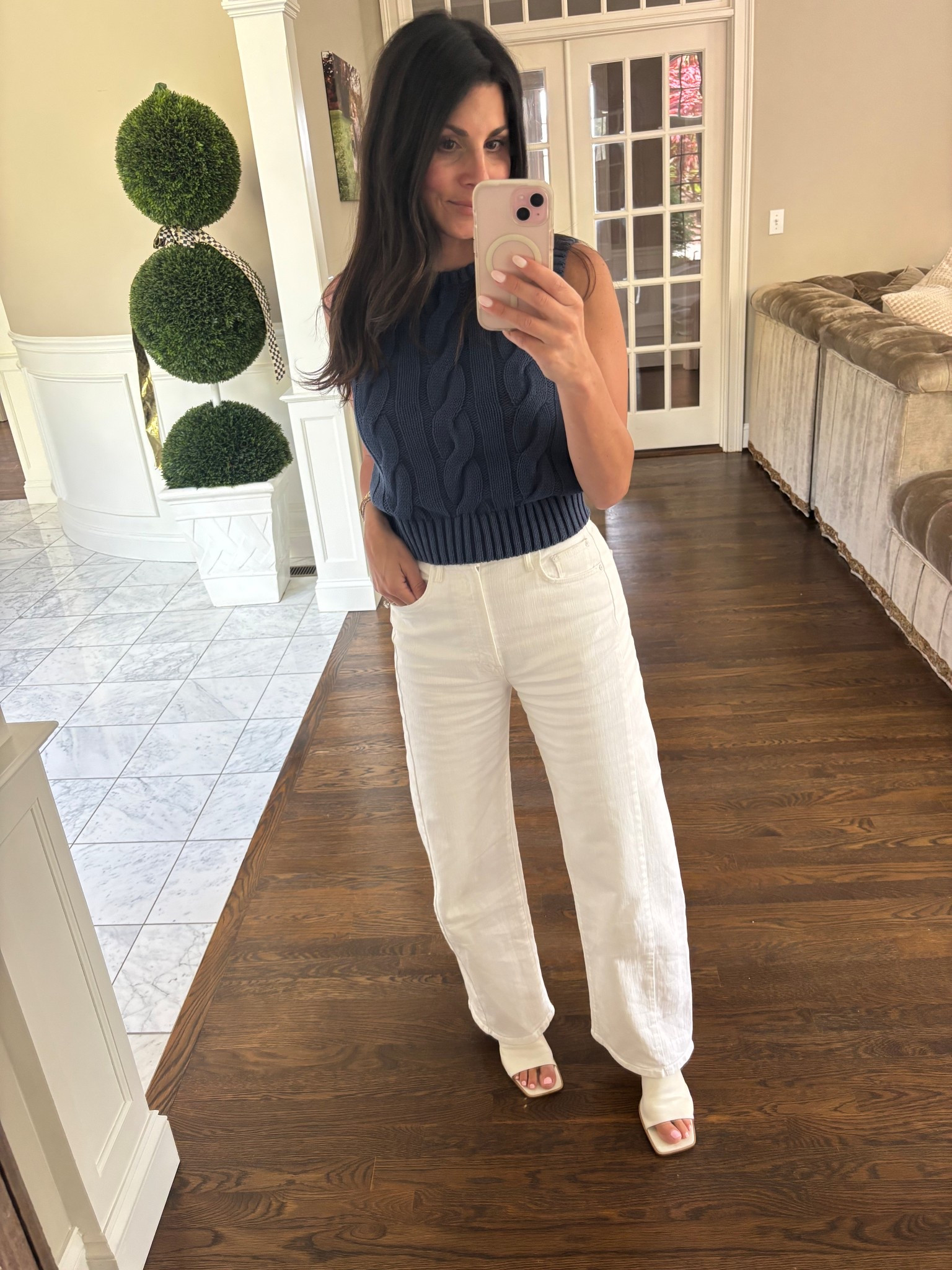 Effortless classics never miss.
Navy polo sweater + crisp white Mother paperbag jeans = summer prep perfection.

#OOTD #ClassicStyle #MotherDenim #PreppyChic #NeutralVibes