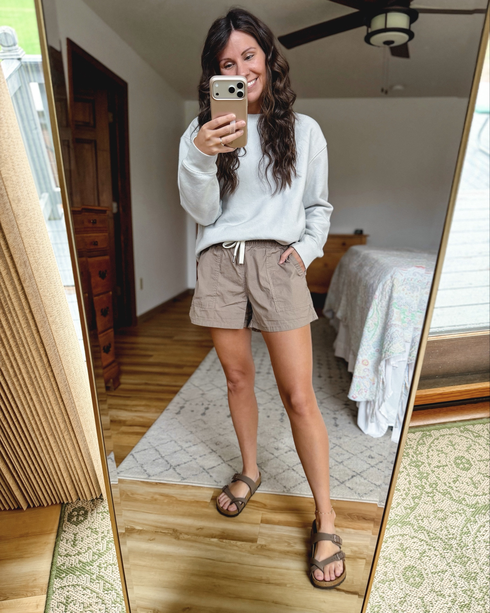 Mom shorts! So cute and comfy 🤎

wearing size xs in the shorts, xs in the crewneck and 36 in my Birkenstock sandals. 



#LTKActive #LTKootd #LTKPetite