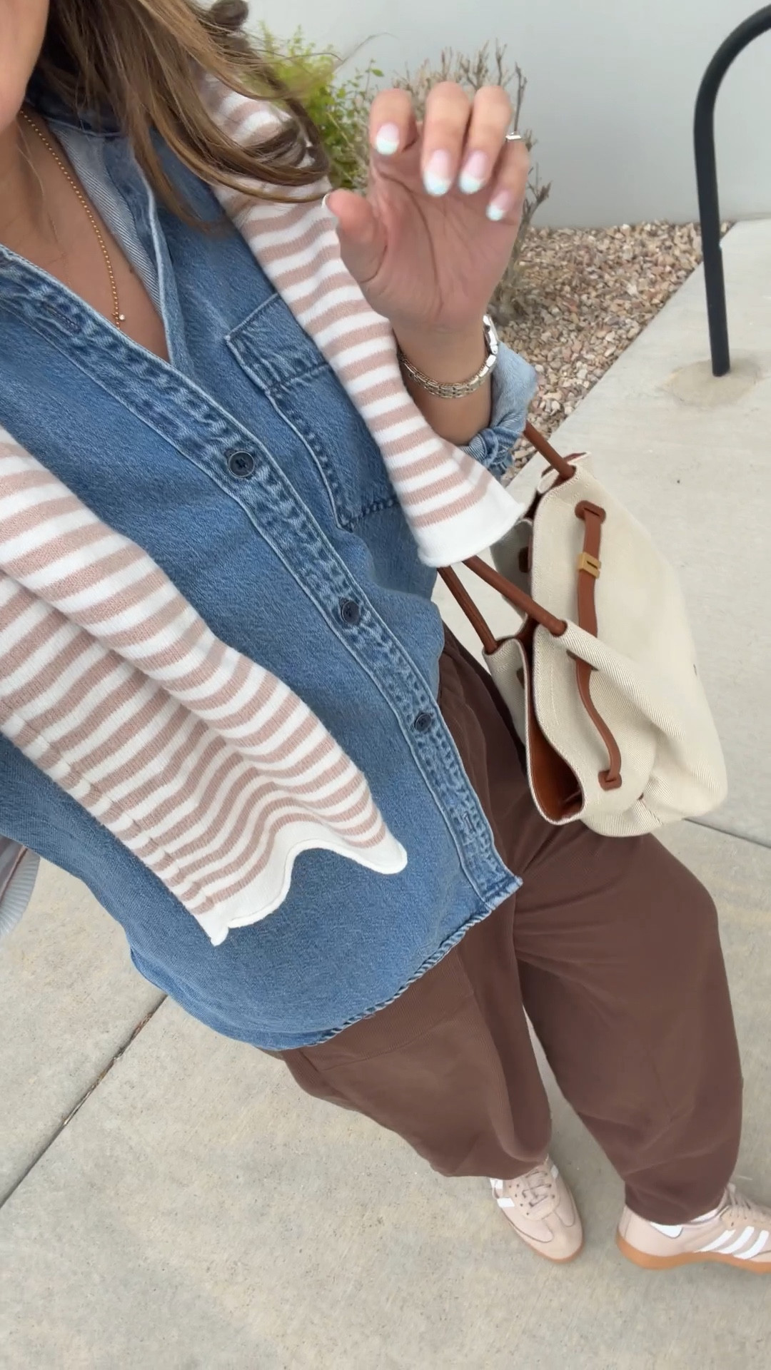 Casual Mom fit for lunch and Mom Uber.
Denim Shirt: Large
Flowy Pants: Small
Cardigan: Medium 