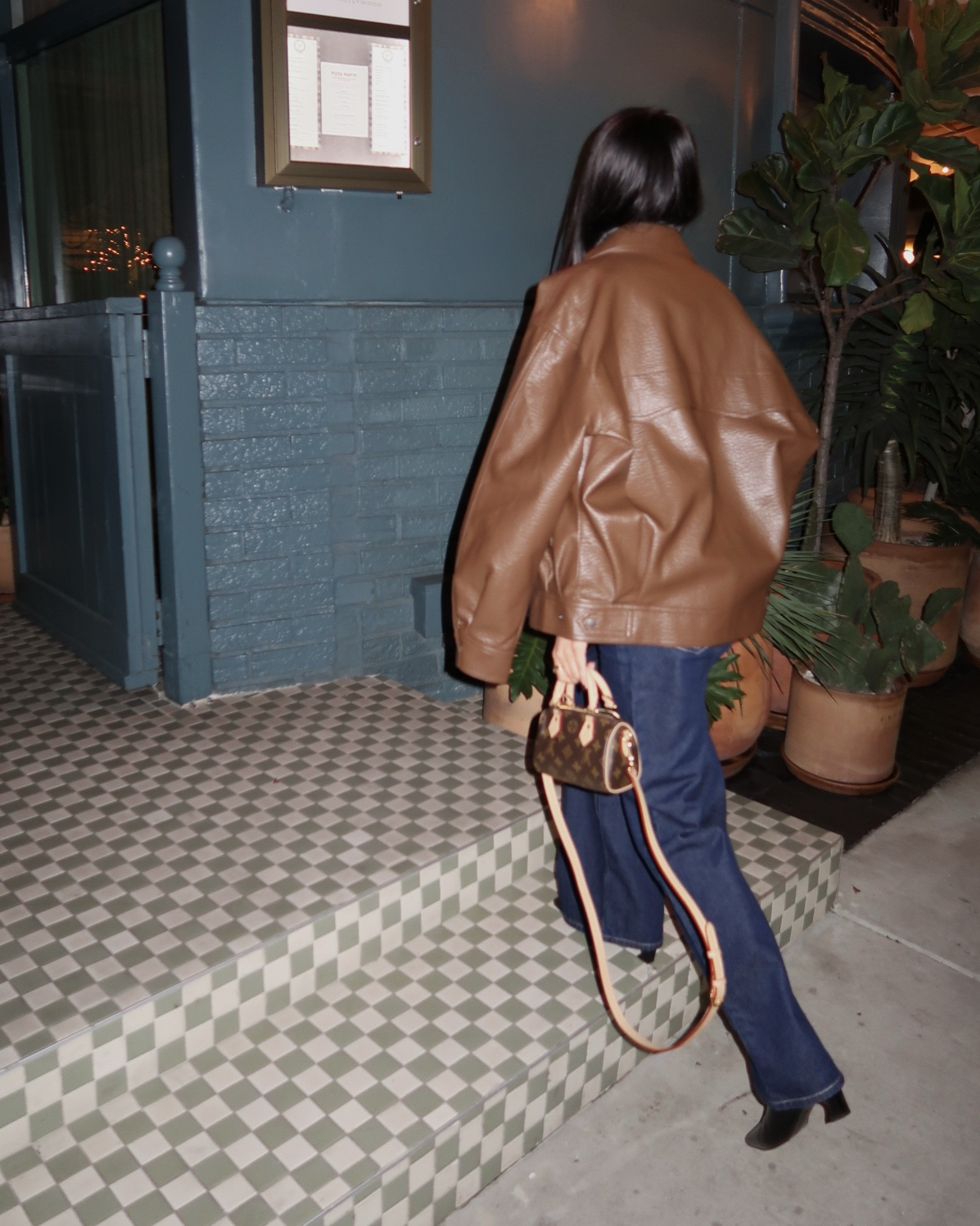 dinner in LA ootn 🤎
2XS in Jacket.
XS in top.
au4 in jeans.

#LTKautumn #LTKstyletip #LTKaustralia