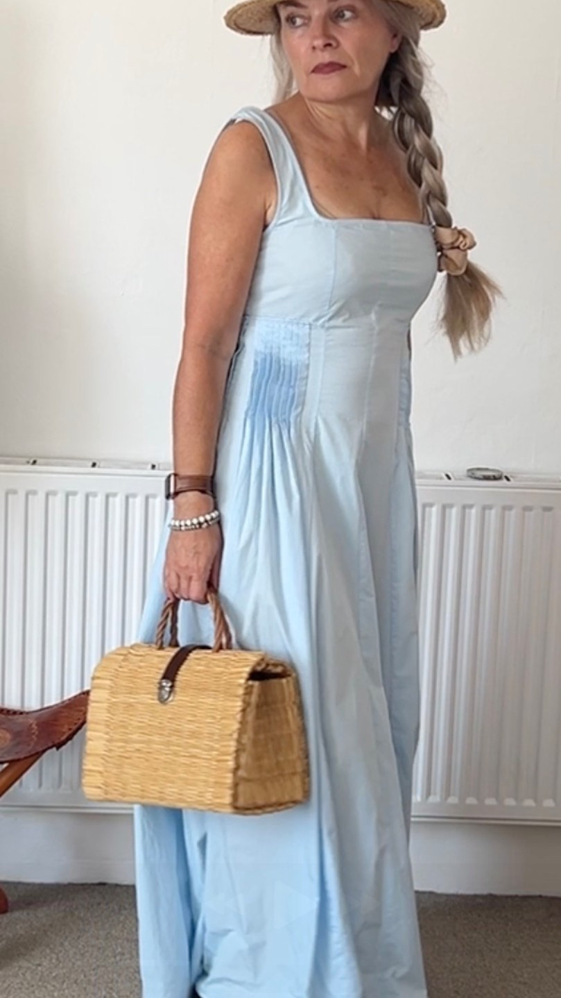 A pop of colour for a vacation 

#LTKOver40 #LTKSeasonal #LTKStyleTip