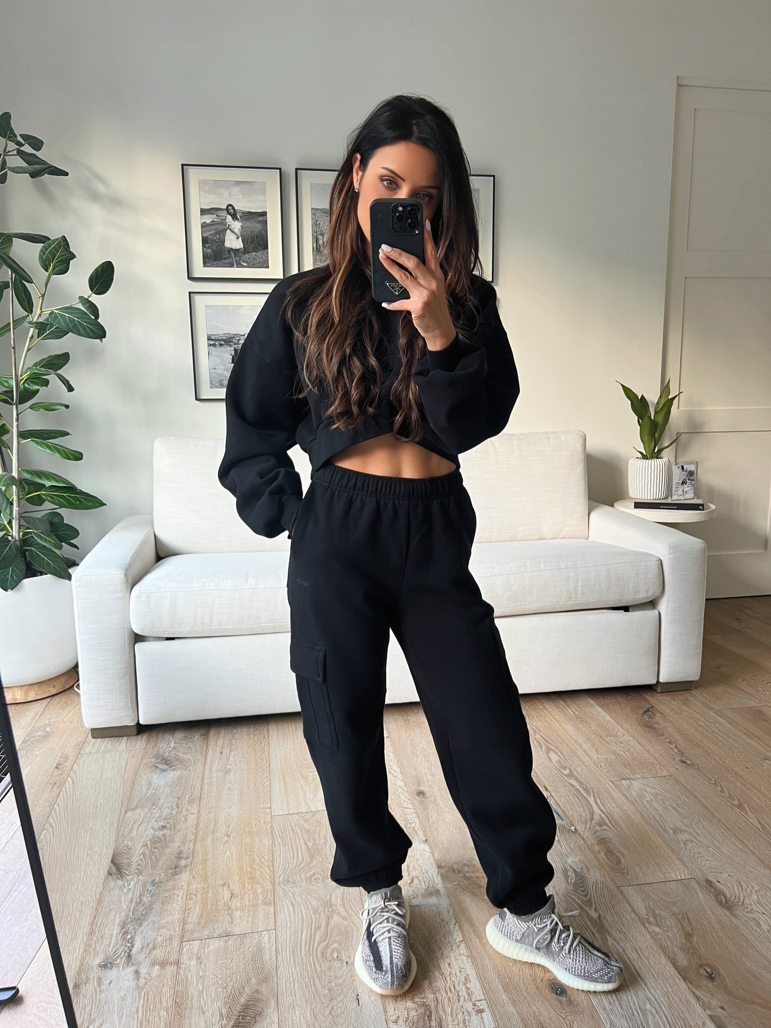 Friday casual - wearing an XS in this comfy sweatpants set 

#LTKfindsunder100 #LTKstyletip #LTKover40