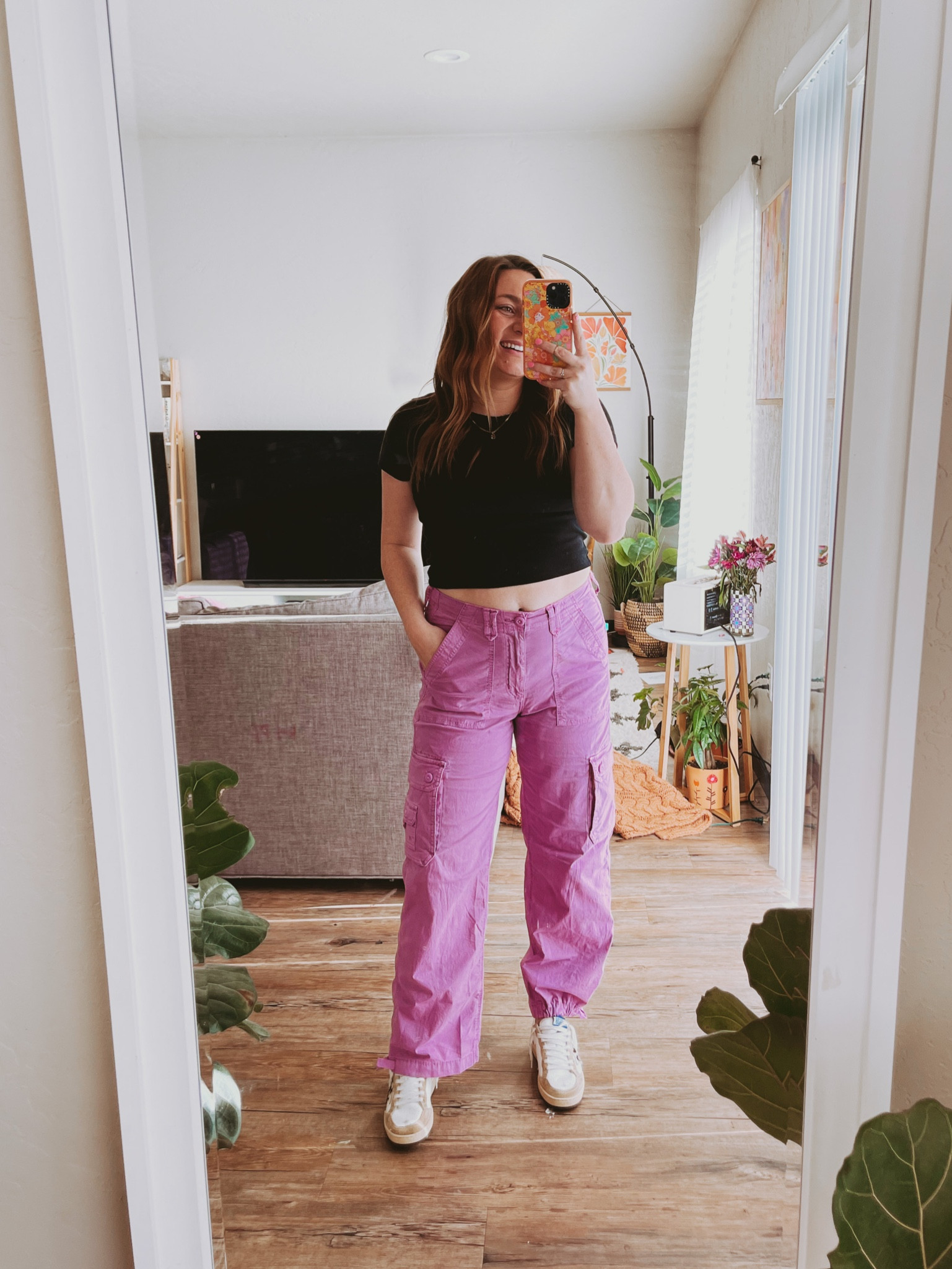 Midsize style
Cargo jogger pants (size 6)
Cropped tee
Sneakers
Casual outfit style
Aerie 
#competition

#LTKFind #LTKunder100 #LTKstyletip