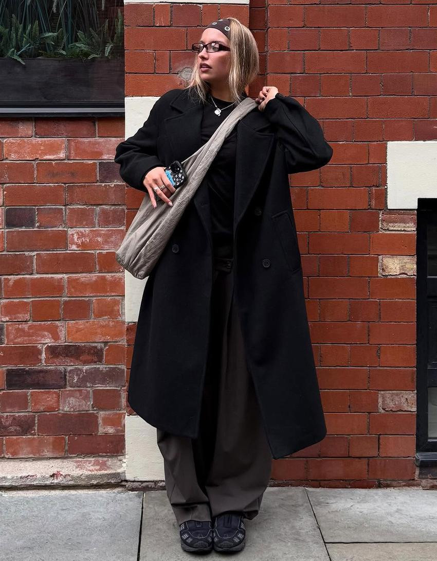 Long drop-shoulder coat - Jackets and trench - Women | Bershka GB