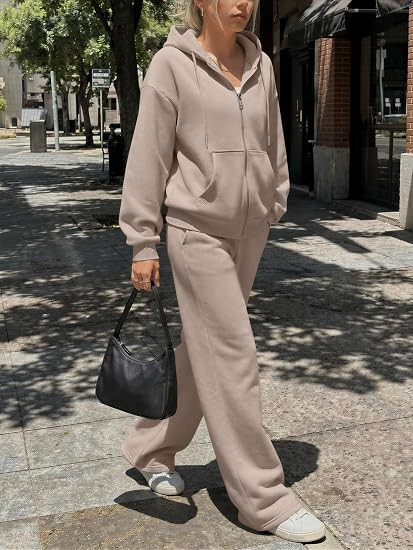 Fall layering is my favorite thing ever 🍂 These Amazon finds make it so easy to create cute outfits without spending too much. From cozy fall sweaters to soft tops and easy dresses, everything works together so well. I love mixing textures and adding layers to create that effortless fall look. These are definitely my go-to fall essentials this season 🤎 #falllayering #amazonoutfits #fallstyleinspo #cozystyle #fallessentials #ltkunder50 #falloutfitsunder50 #amazonfashion #falllooks #cozyvibes 

 #LTKSeasonal #LTKU #LTKSaleAlert