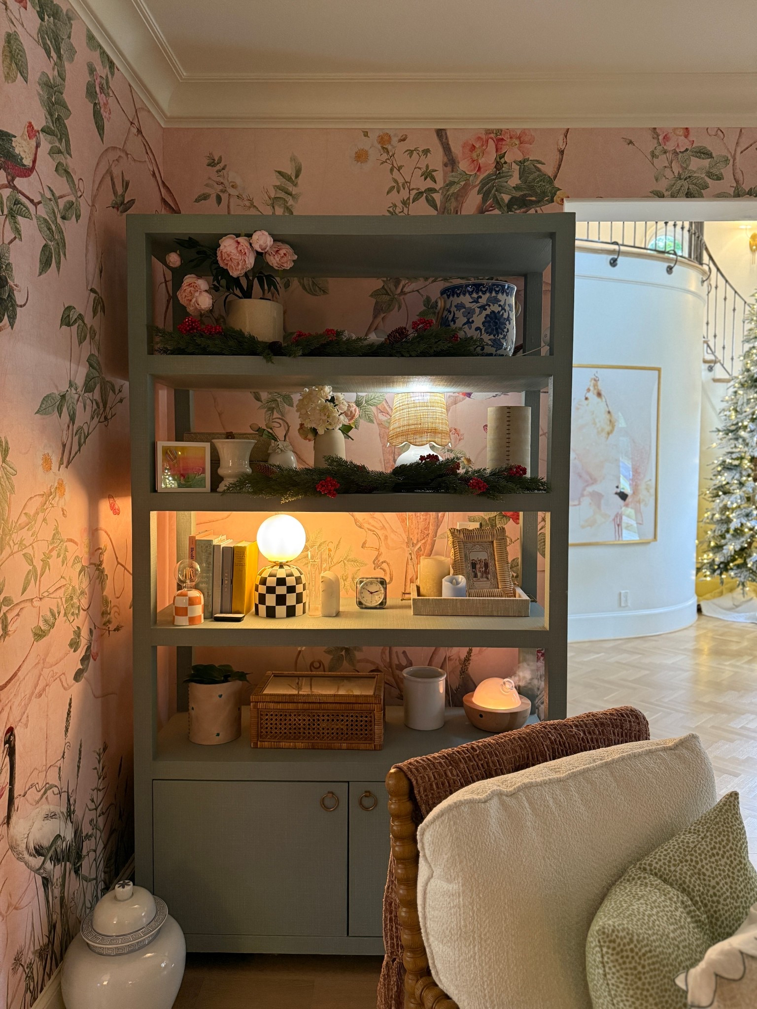 There’s something about the twinkle at Christmastime…
the way the soft glow makes everything feel warmer, quieter, and touched with a little magic. ✨
These tiny lights hold so much tradition for me …  a reminder that even in the busiest seasons, there’s beauty in the stillness.
Here’s to the glow we look forward to all year long. ❤️🎄



#TwinkleLights #CozyChristmas #TraditionsMatter #CaseyWiegand

#LTKHoliday #LTKSeasonal #LTKHome