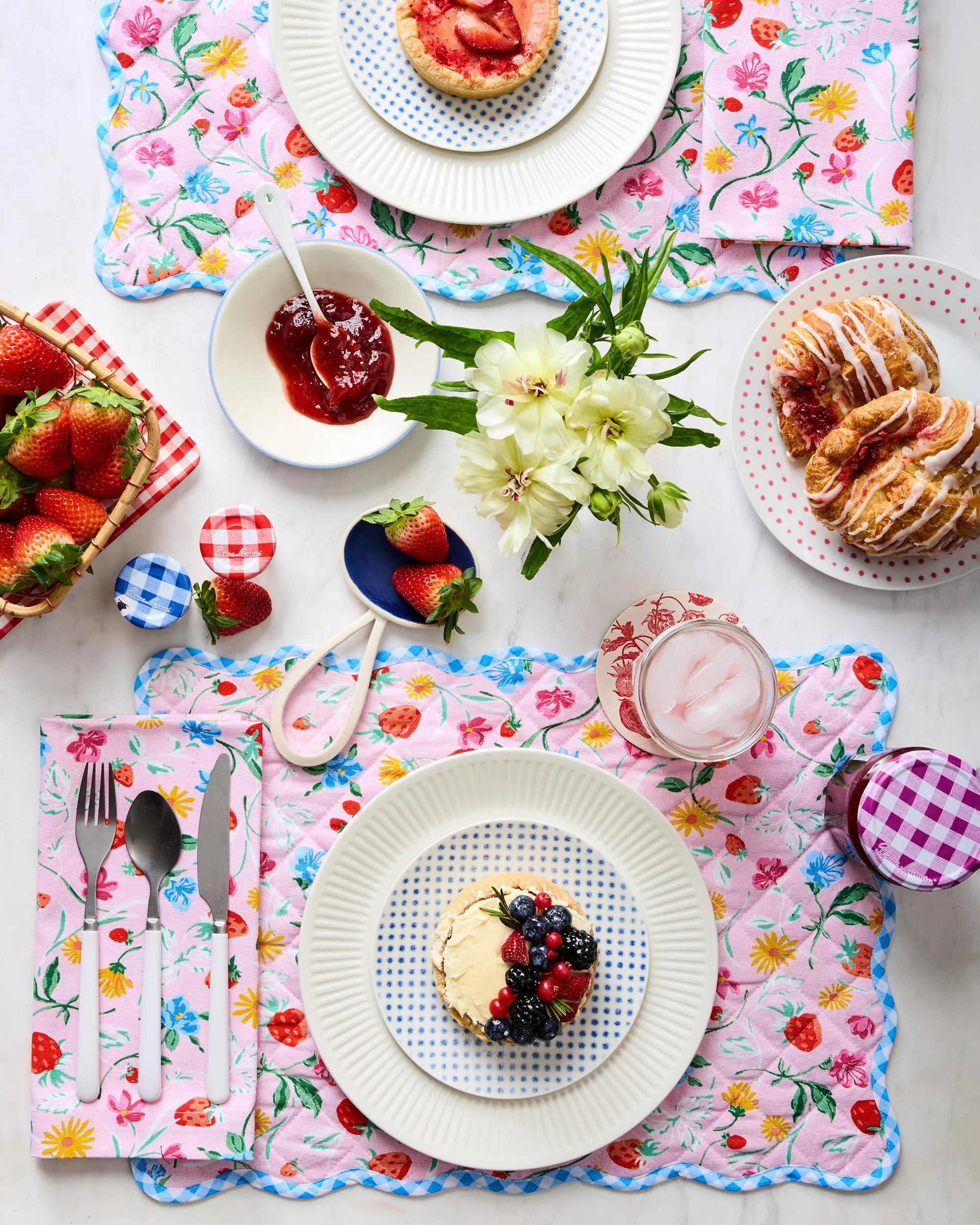 Strawberry Vines - Set of 4 Placemats & Napkins Set - Blush | Printfresh
