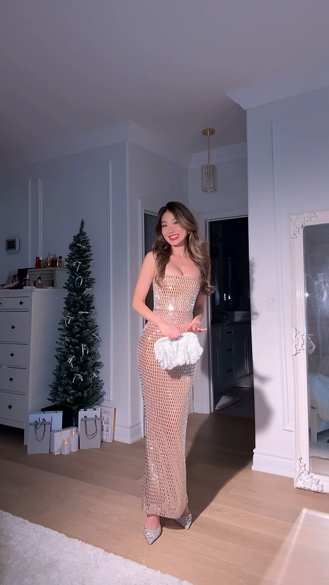 Wearing a disco 🪩 

#LTKHoliday #LTKSeasonal