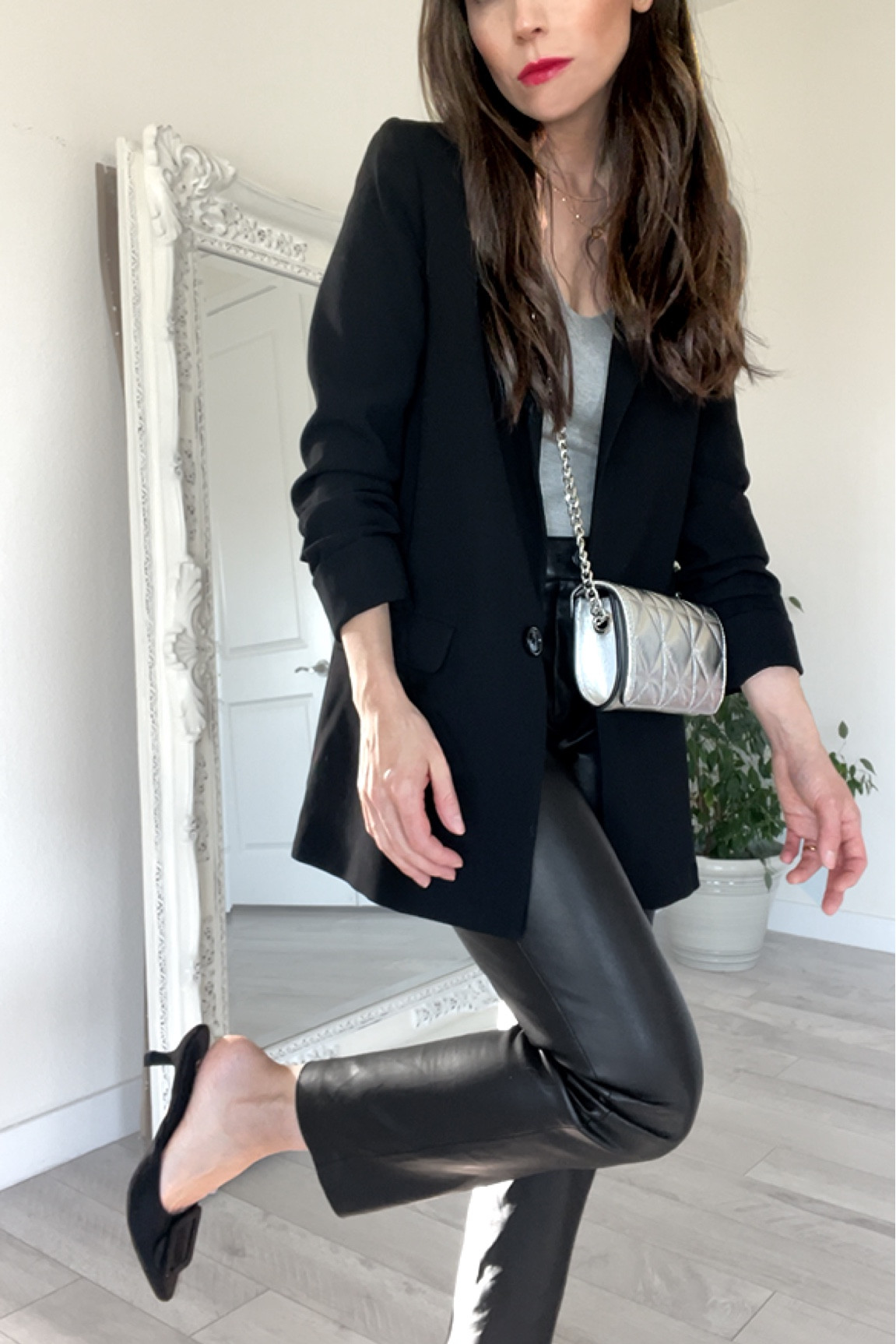 Chic outfit with leather pants 🤍✨

Black leather pants, black blazer, black pointy shoes, silver bag, leather pants outfit, casual chic outfit, Parisian style shoes, black leather pants outfit, cute work outfit, office outfit, black blazer outfit 

#LTKstyletip #LTKworkwear #LTKunder100