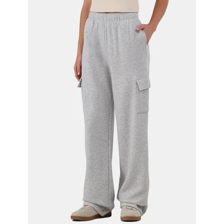 No Boundaries Soft Fleece Wide Leg Cargo Sweatpants, Women’s | Walmart (US)