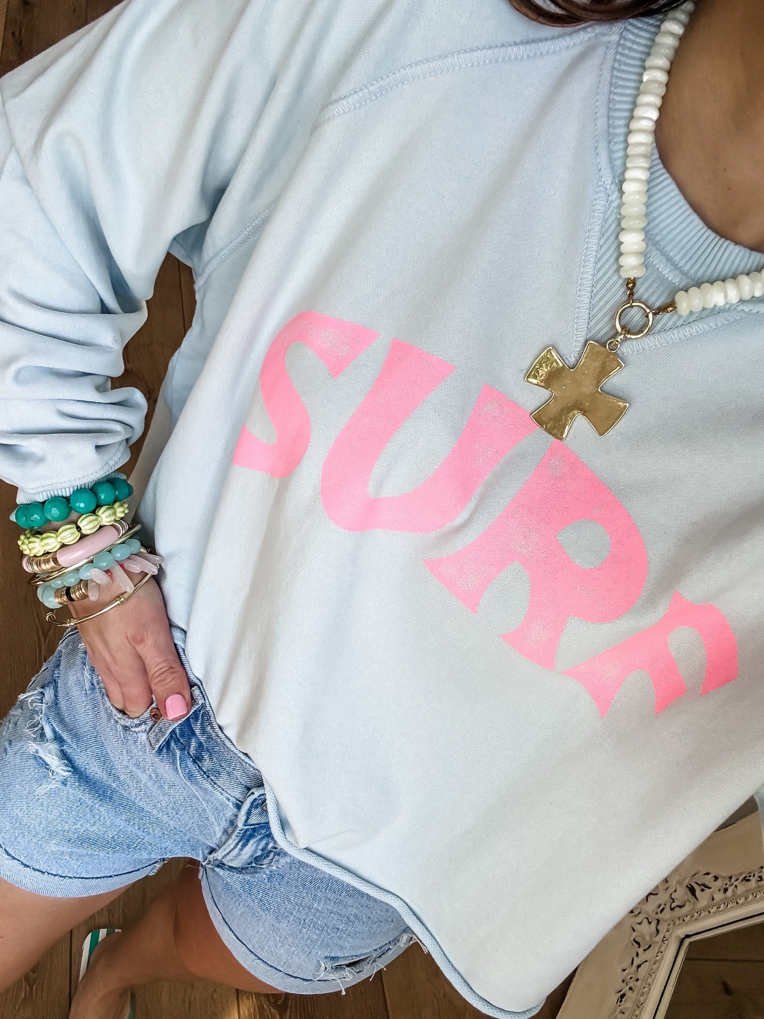 American Eagle Code: MORELOVE. Jewelry code HOUSEOFLEO20. Sweatshirt small. Denim shorts 2 



#LTKOver40 #LTKSaleAlert

#LTKOver40 #LTKSaleAlert