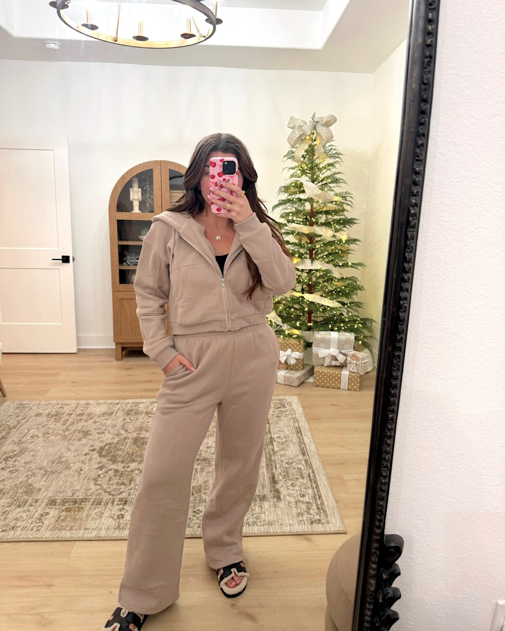 2 piece sweatsuit Black Friday deal at Amazon 🖤

2 piece set, 2 piece sweatsuit, Black Friday, Black Friday sale, Amazon Black Friday deals, Amazon Black Friday sale, Amazon, Amazon sale, Amazon deals, Madison Payne 

#LTKSaleAlert #LTKSeasonal #LTKStyleTip