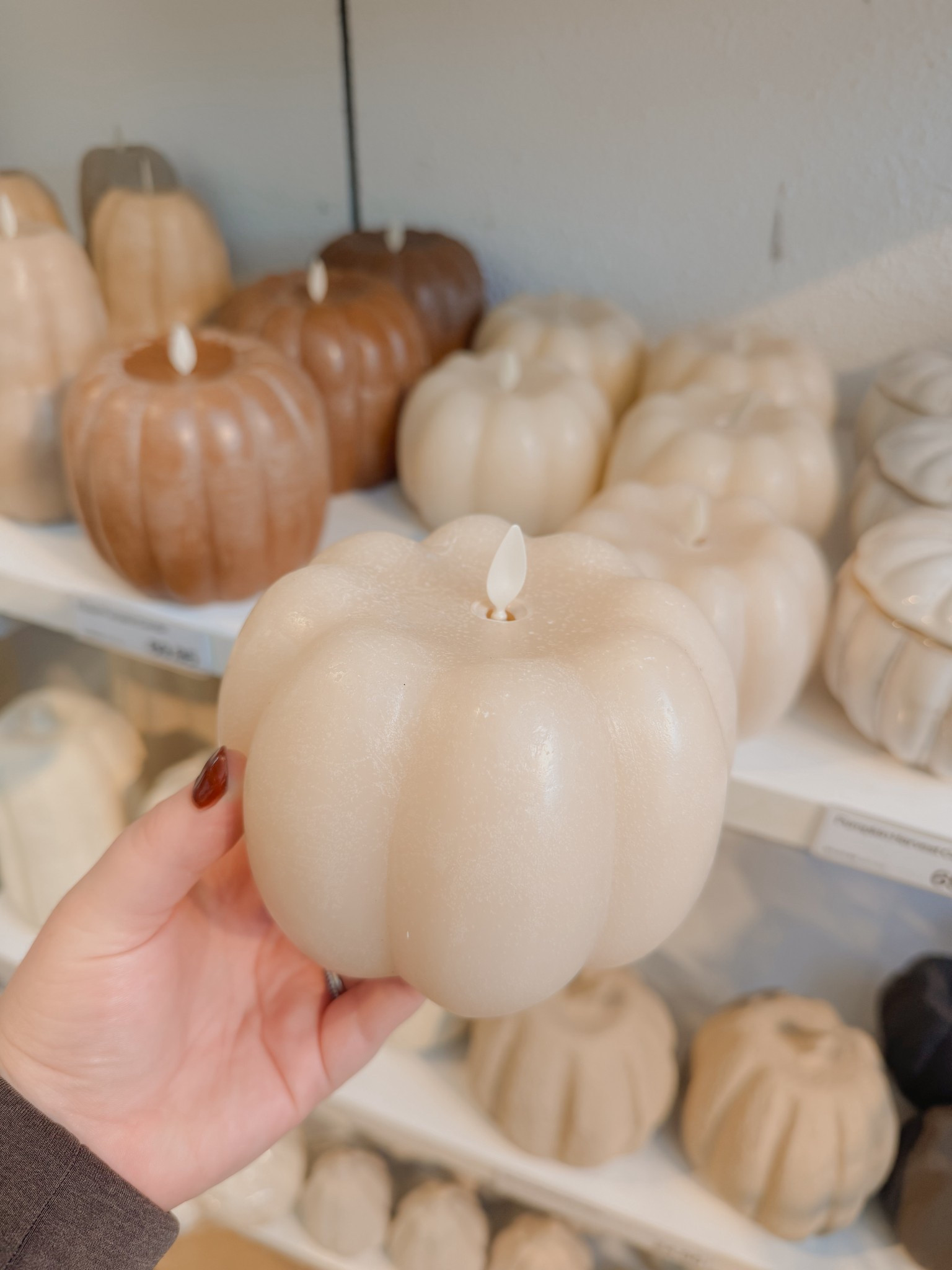 Neutral pumpkin led candle 🍂🍁

#LTKFindsUnder50 #LTKHome #LTKSeasonal