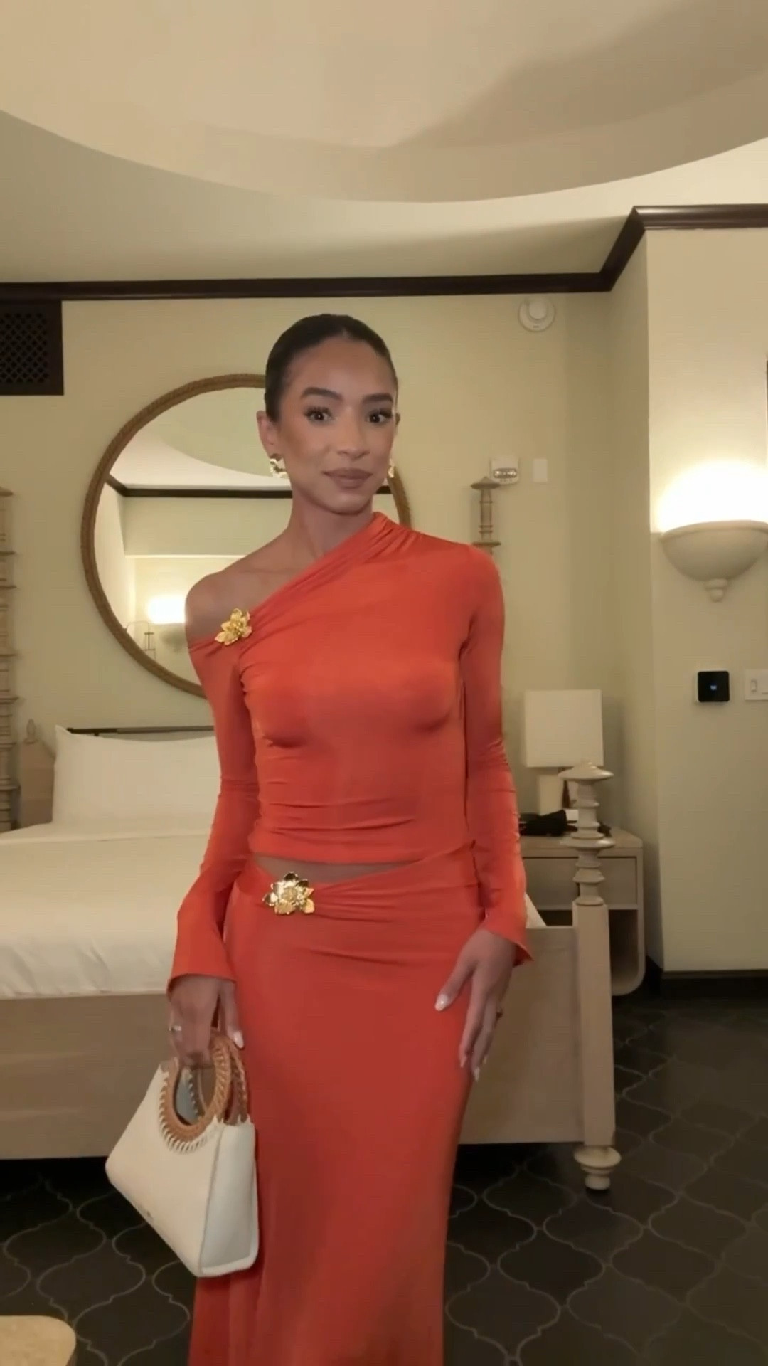 My favorite matching set for vacation 🥰 Wearing size XS top and XS skirt 


Resortwear
Vacation outfit 
Dinner outfit 
Matching set 
Beach outfit 

#LTKFindsUnder100 #LTKSeasonal #LTKTravel