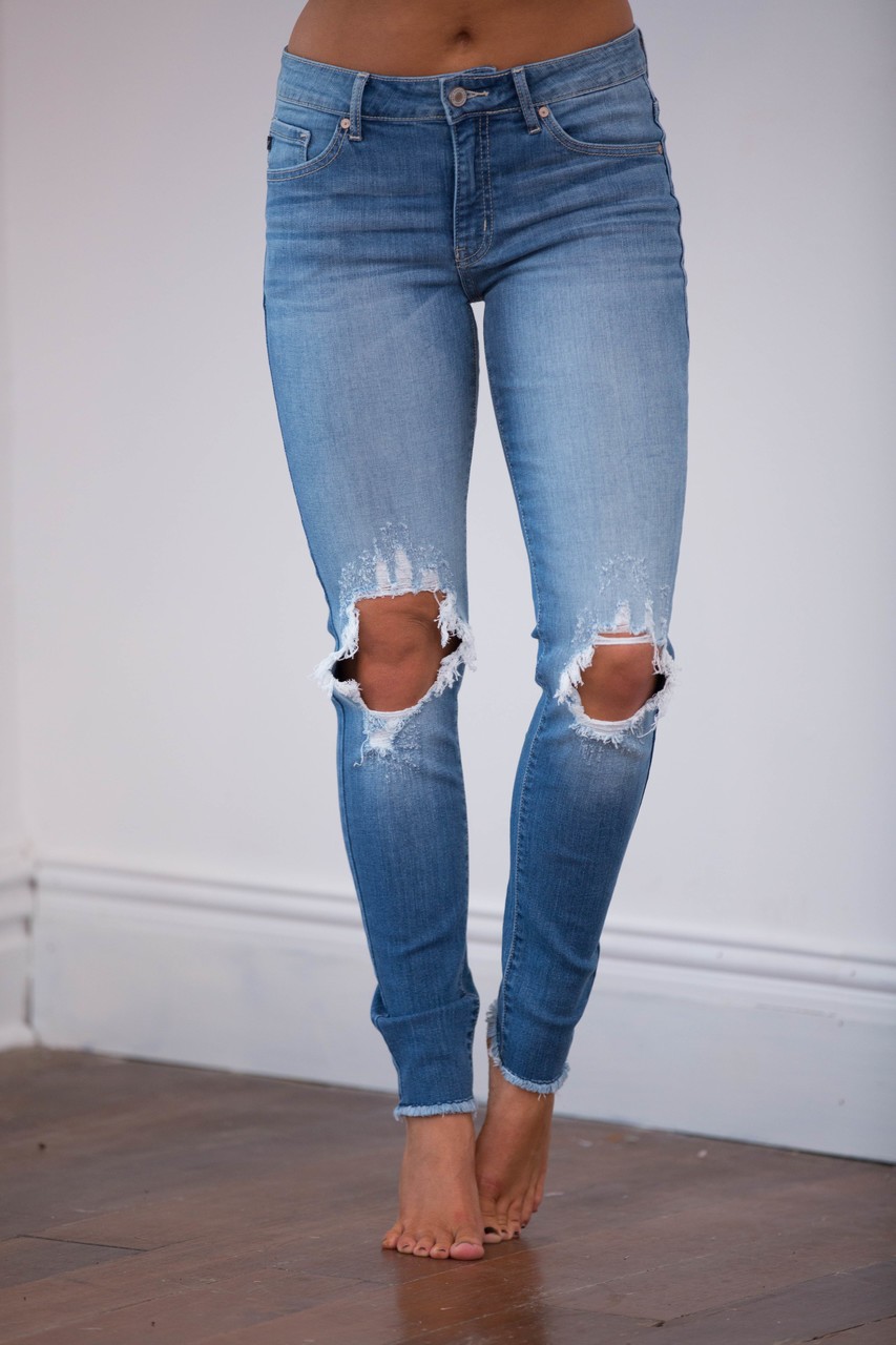 The Kallista Medium Wash Distressed Crop Jeans | The Pink Lily Boutique