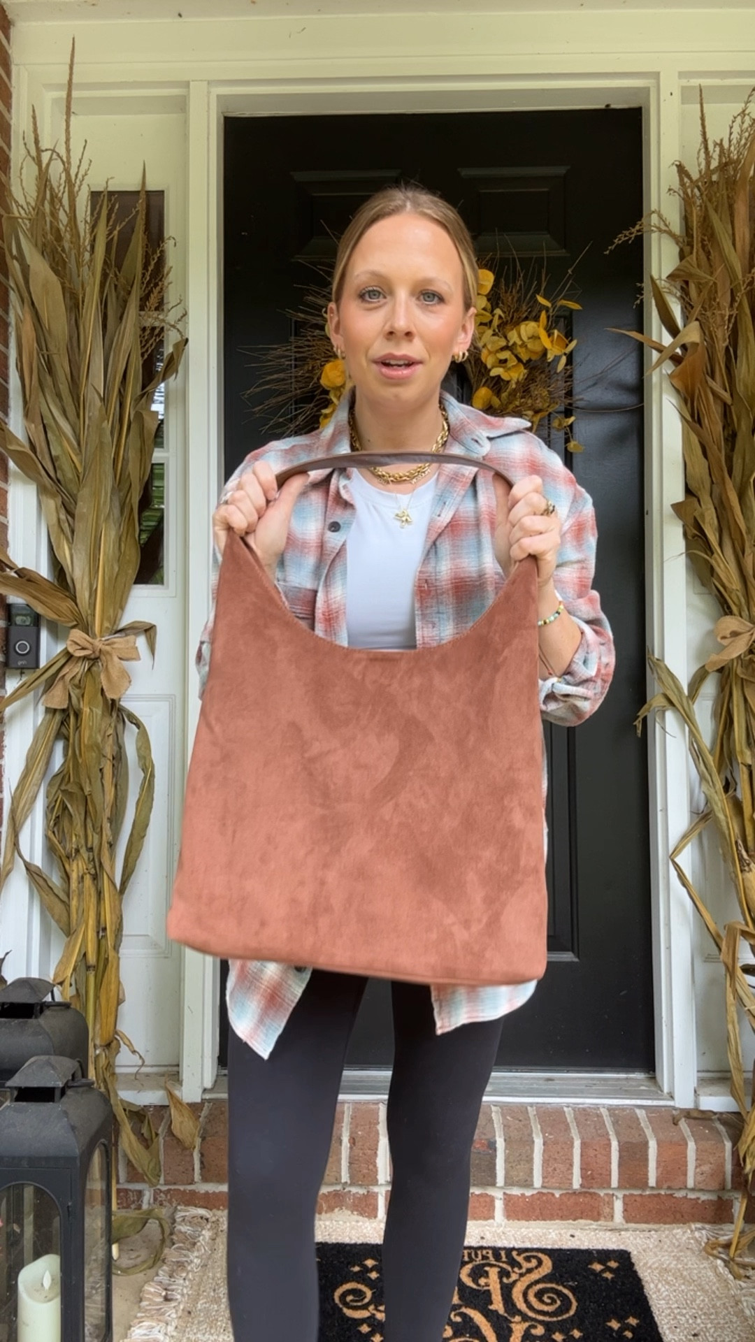 $22 brown suede bag!

#LTKStyleTip #LTKFindsUnder50 #LTKItBag