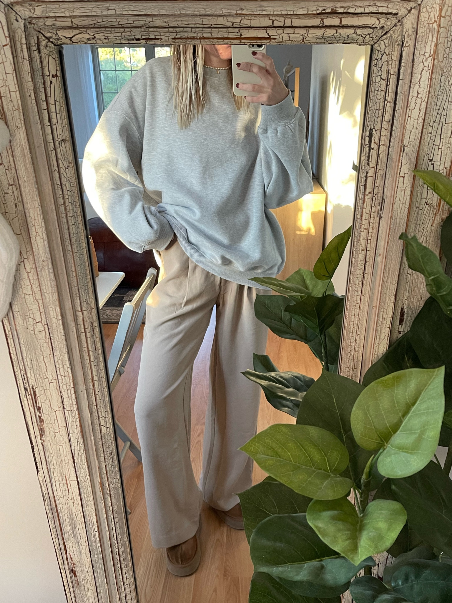 literally wear these pants with everythinggg & they’re just the comfiest✨ also had to get this sweatshirt in another color since I’m living in all the oversized tops lately 💁🏼‍♀️ currently on sale too 👀

#LTKsalealert