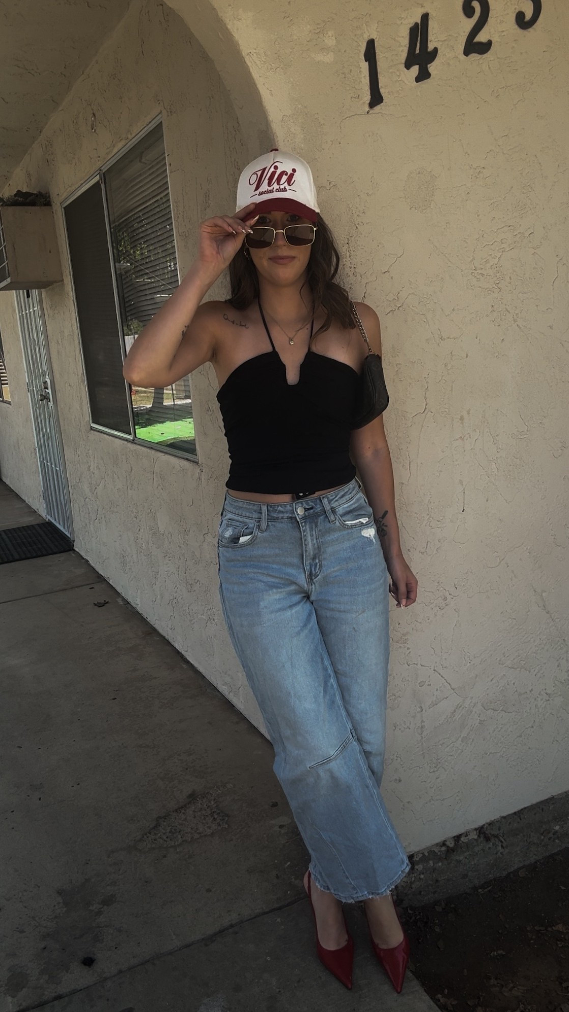 Cute summer fit @vici @pacsun 

Top: Size Small
Jeans: Size 3
Shoes: size 7.5 

#ltksummeredit 

#LTKStyleTip #LTKSaleAlert #LTKPetite