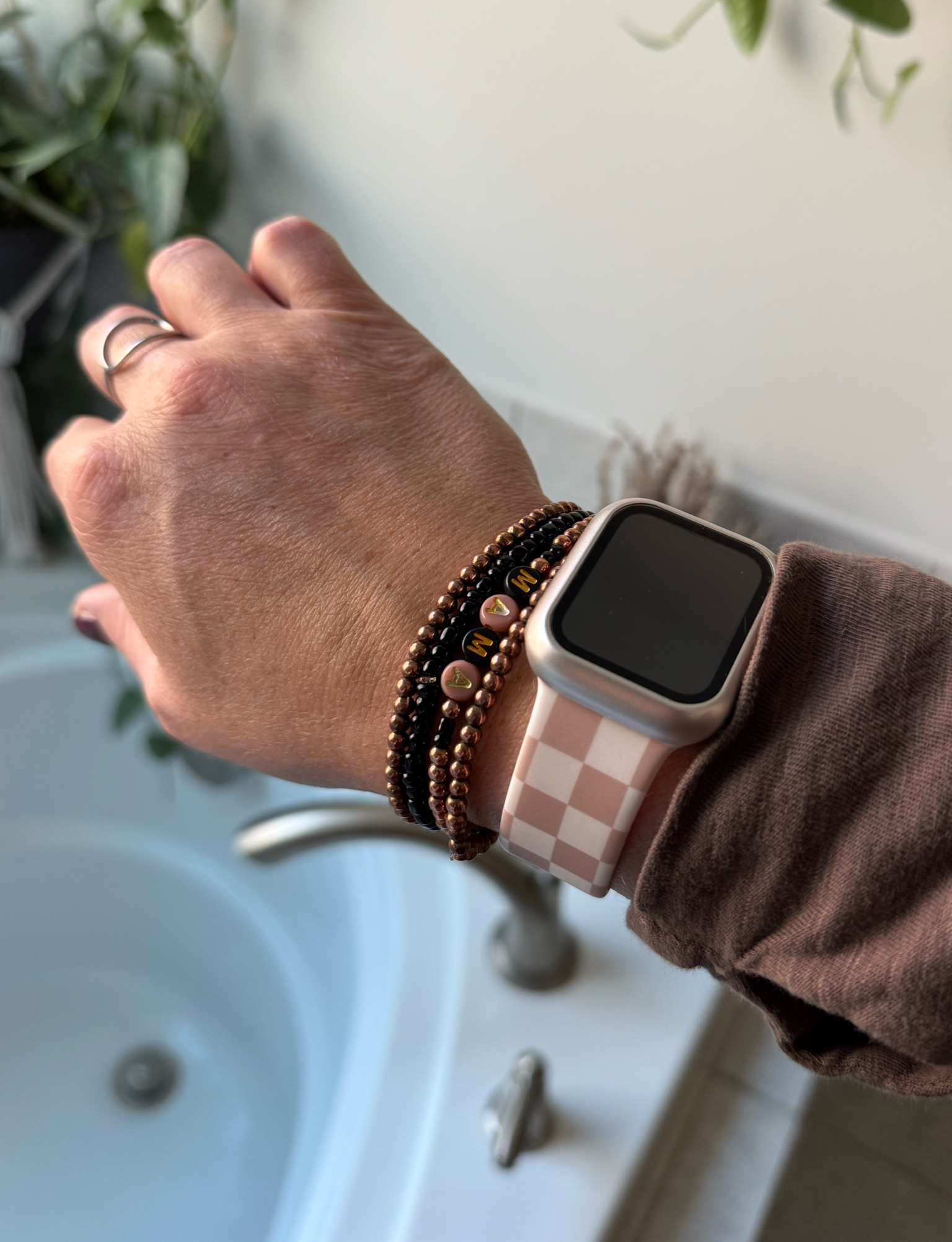 Shop my favorite Apple Watch bands! 

#LTKGiftGuide #LTKStyleTip #LTKBeauty