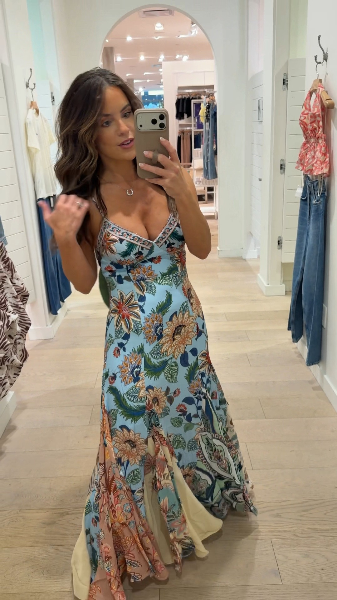 Gorgeous @farmrio dress 
5’2 120lbs 34D wearing a size xs 
(No heels needed) 

Summer dress , event dress , summer party

#LTKootd #LTKPetite #LTKSeasonal