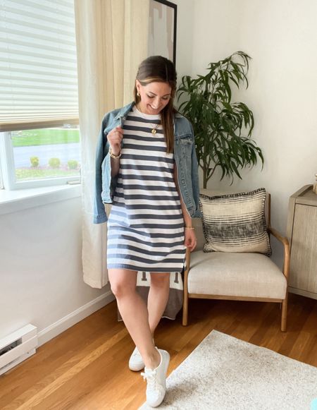 Old Navy Spring Sale! T shirt dress

Spring style, spring dresses, what to wear , style ideas, outfit ideas, spring fashion, summer style, casual style, casual workwear , everyday looks , beach looks, cover up , running errands 





#LTKstyletip #LTKfindsunder50 #LTKsalealert

#LTKStyleTip #LTKSaleAlert #LTKFindsUnder50