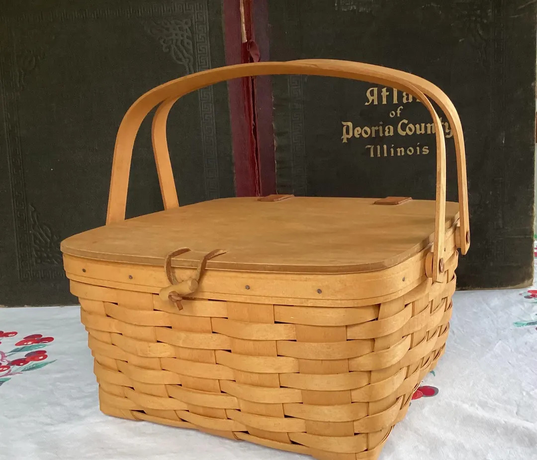 Vintage Longaberger Small Picnic Basket, 1999 Edition With Liner & Tray - Etsy | Etsy (US)