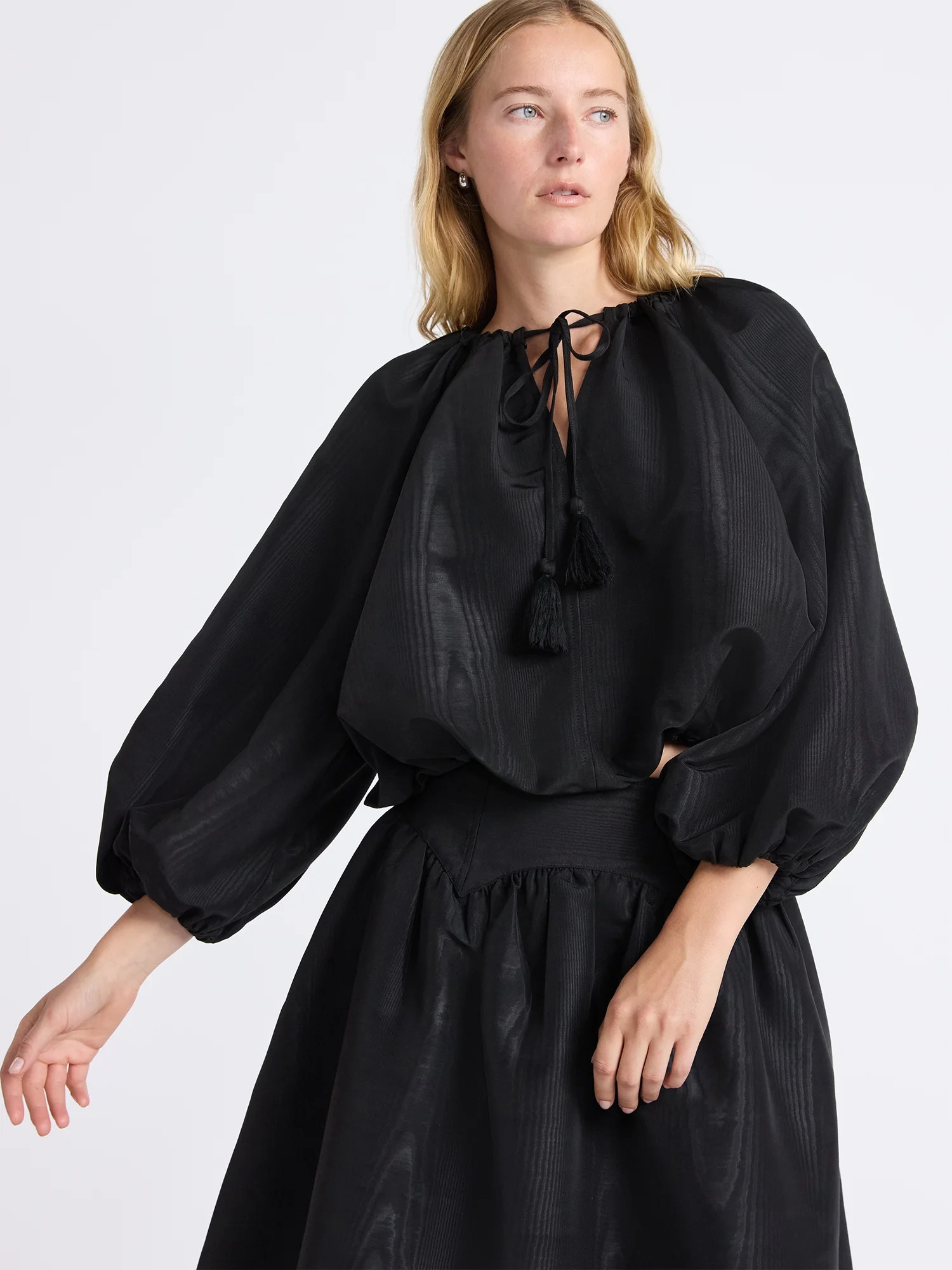 Free Assembly Women's and Women's Plus Bubble Hem Top with ¾-Length Sleeves, Sizes XS-4X - Walma... | Walmart (US)