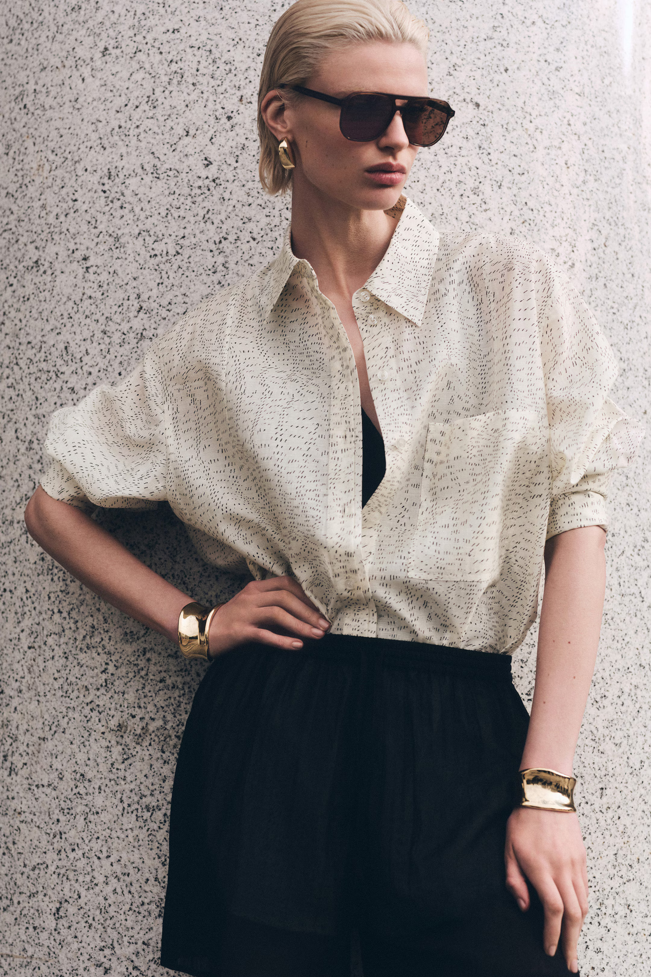 SCULPTED CUFF - GOLD | COS | COS (EU)