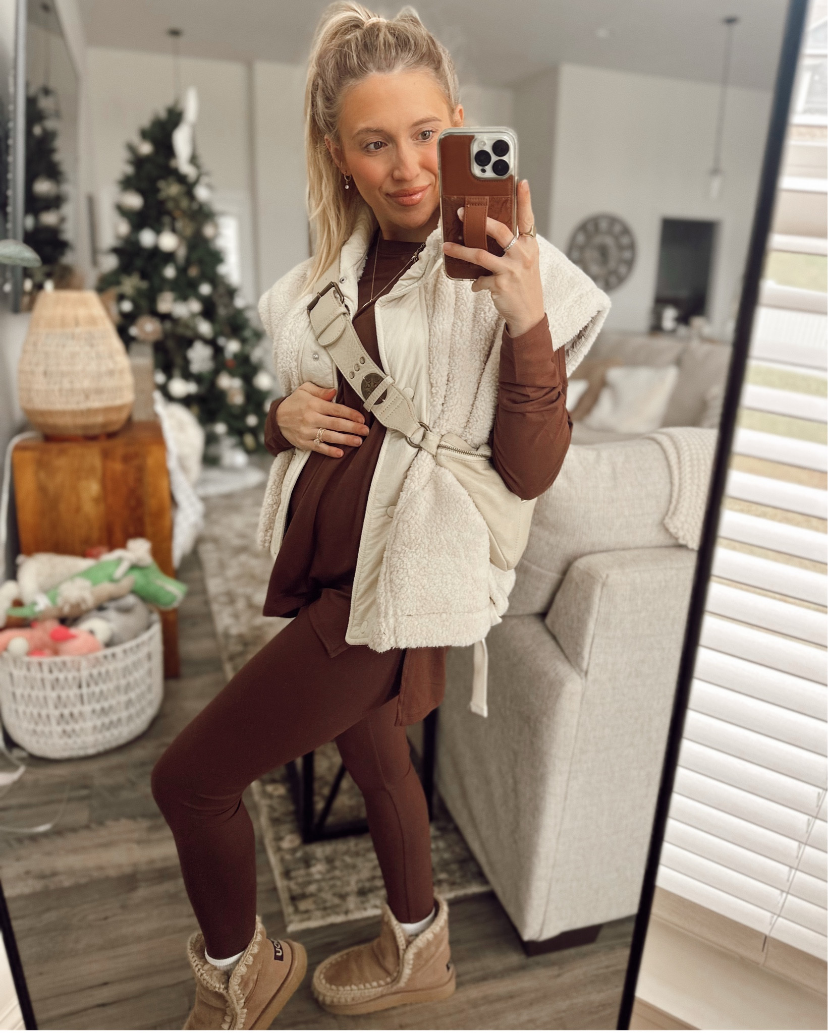 Cutie cozy bump friendly set of the day @pinkblushmaternity - size small! 

#LTKBaby #LTKmomlife #LTKBump