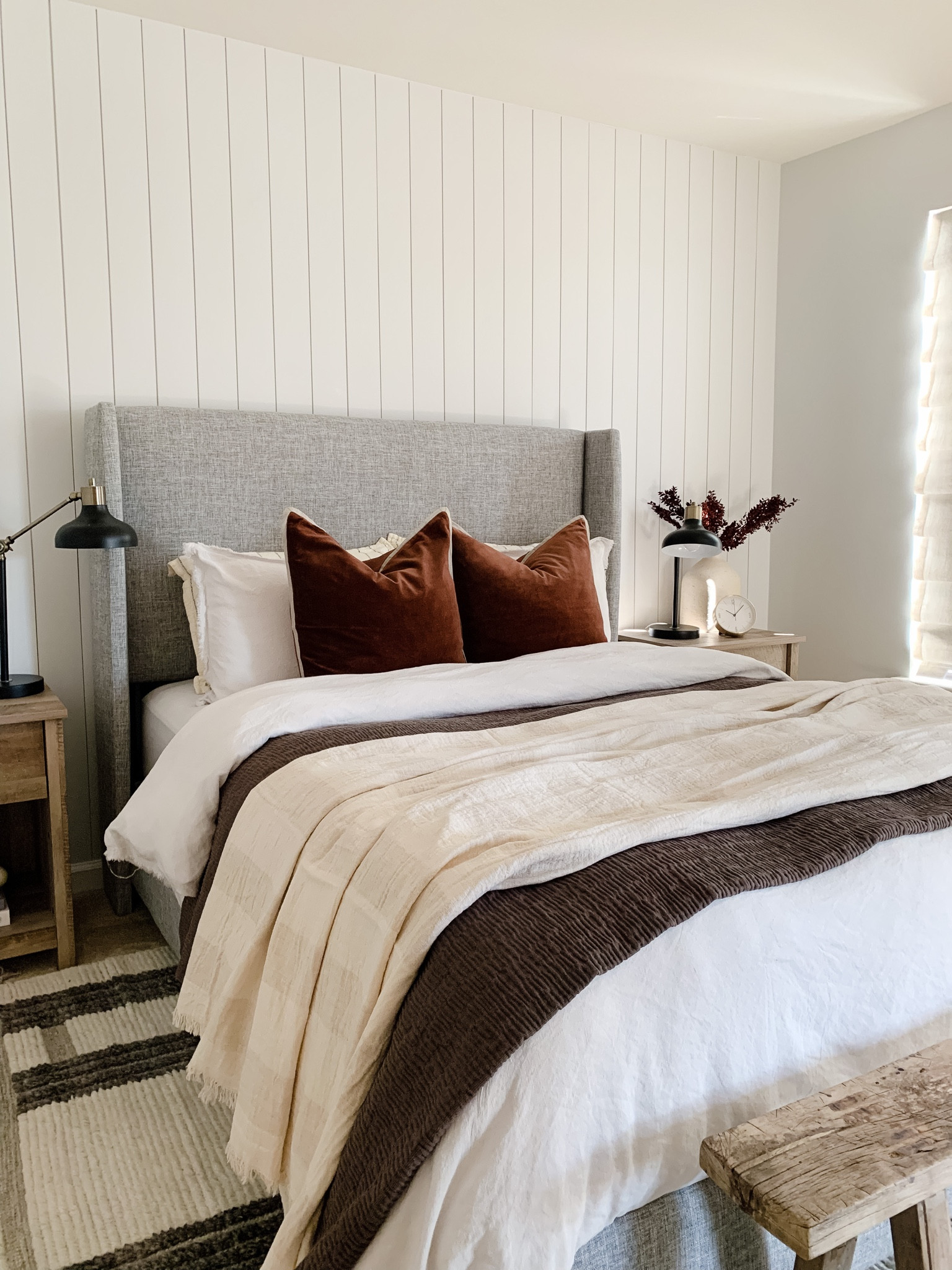 Bedroom with Fall colors 🤎

bed, bedding, decor, rug, fall, neutral, lamps, nightstand 

#LTKSeasonal #LTKhome