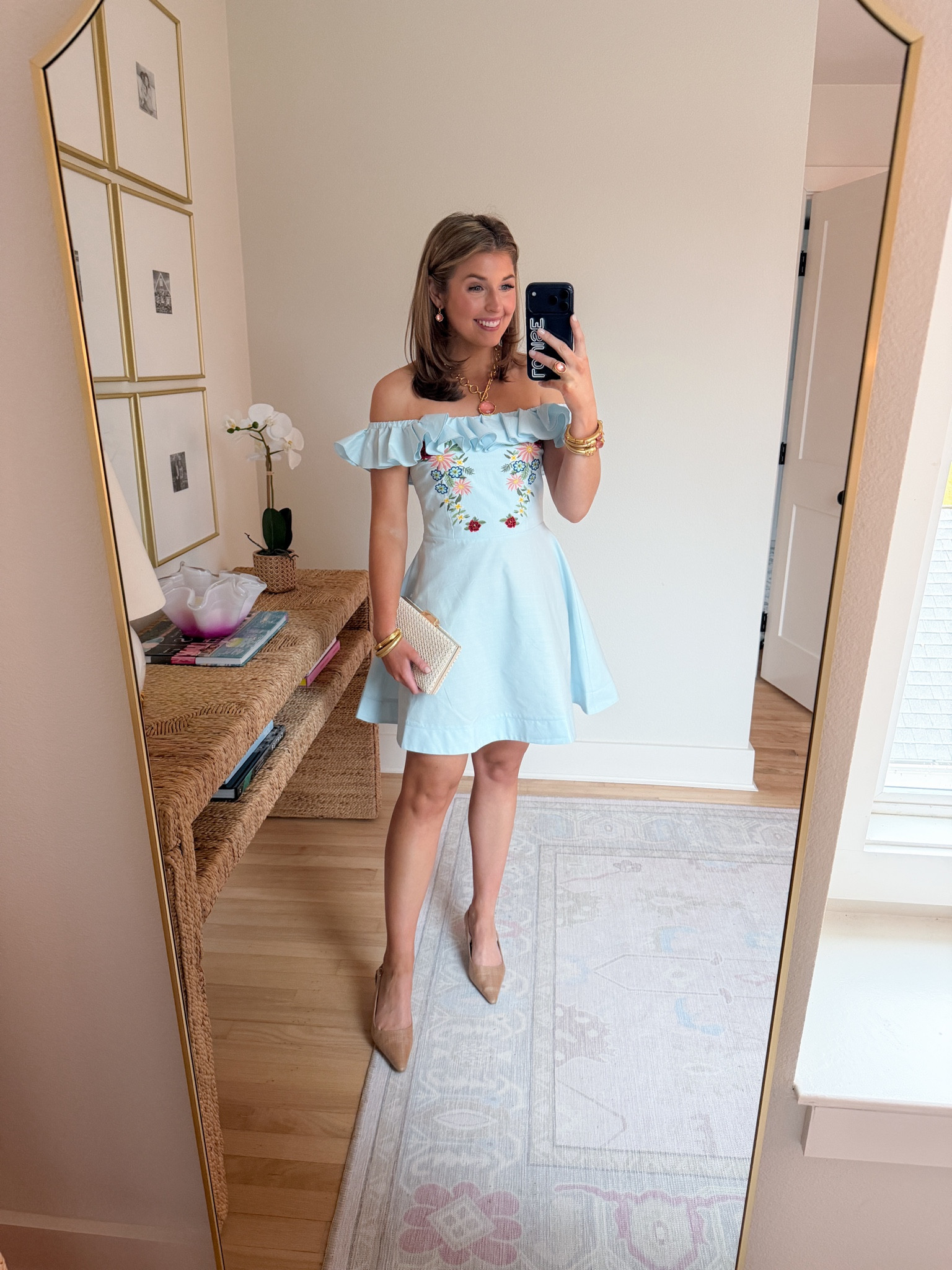 Spring cocktail outfit idea! Wearing a S 