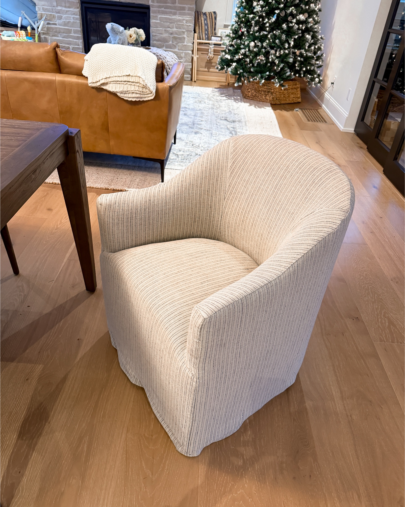 Dining Room table and chairs Christmas decor | Christmas tree | dining table | dining chairs | holiday decor

#LTKGiftGuide #LTKHome #LTKHoliday