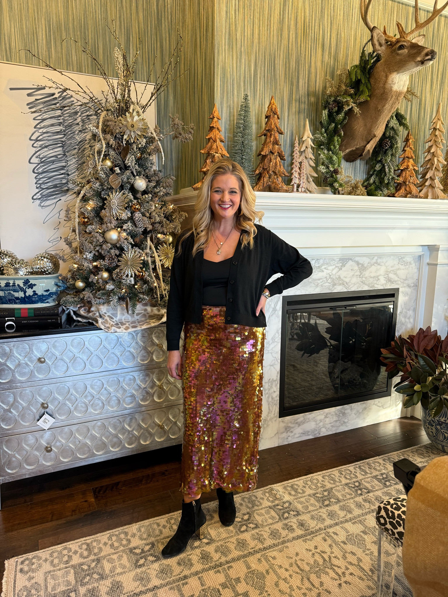 That holiday sparkle! 

#LTKSeasonal #LTKBeauty #LTKHoliday