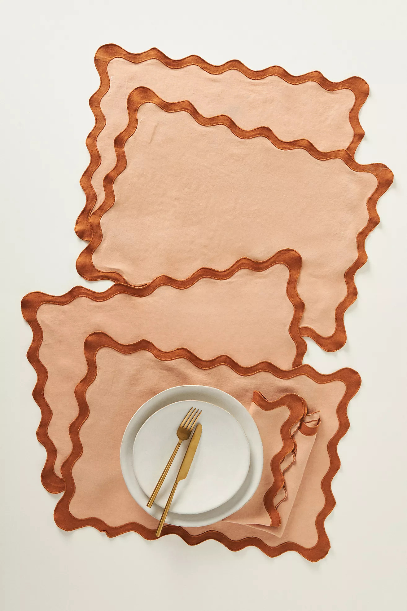 Bed Threads Scalloped Linen Placemats, Set of 4 | Anthropologie (US)